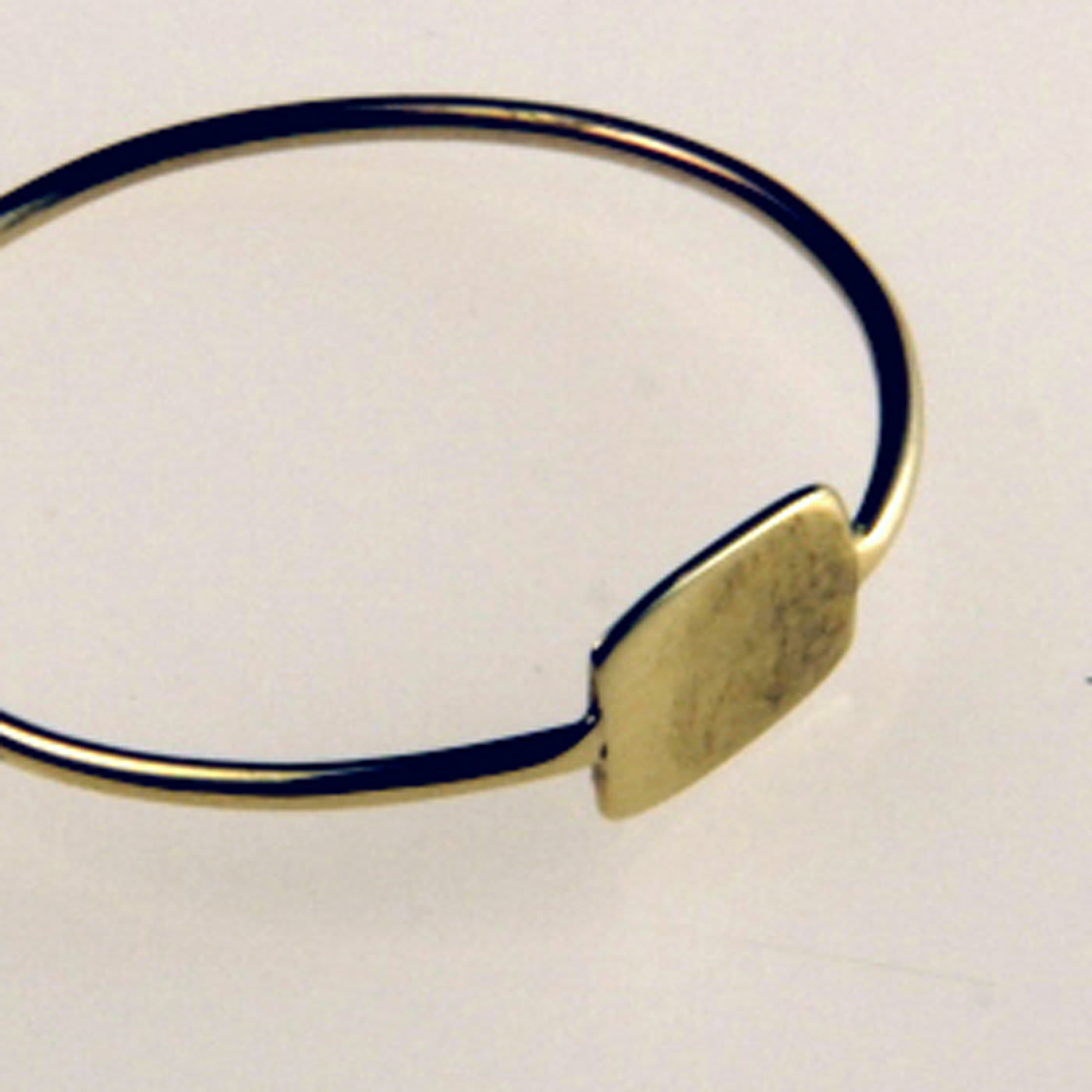Gold Rectangular Plate Ring - Maitea