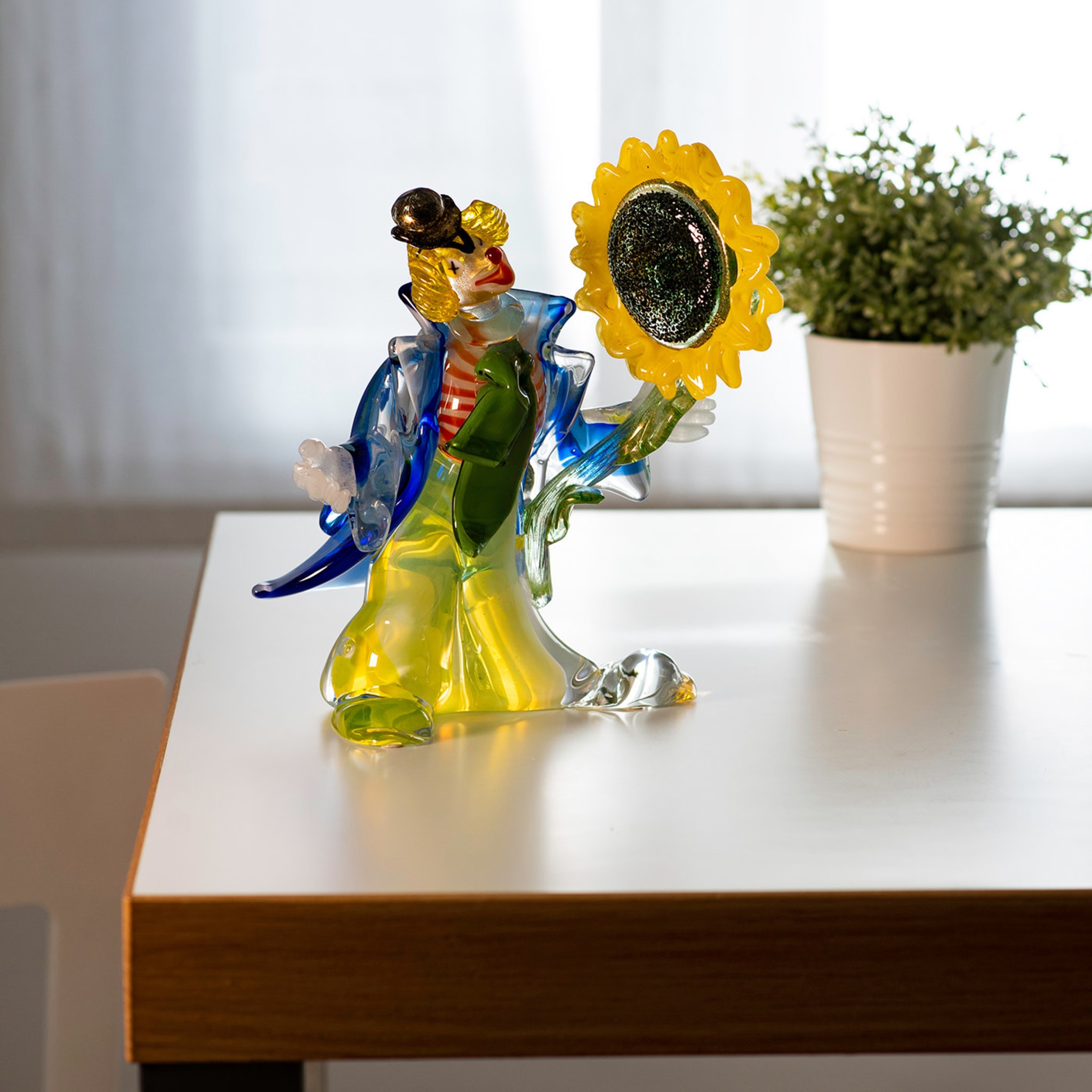 Clown Con Girasole Polychrome Glass Sculpture - Alternative view 3