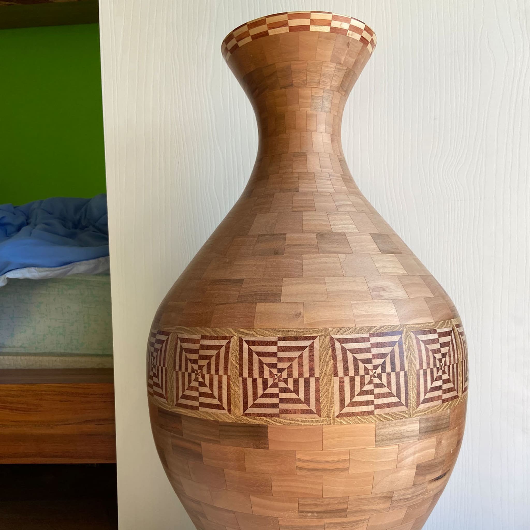 Walnut and Durmast Vase - Alternative view 2