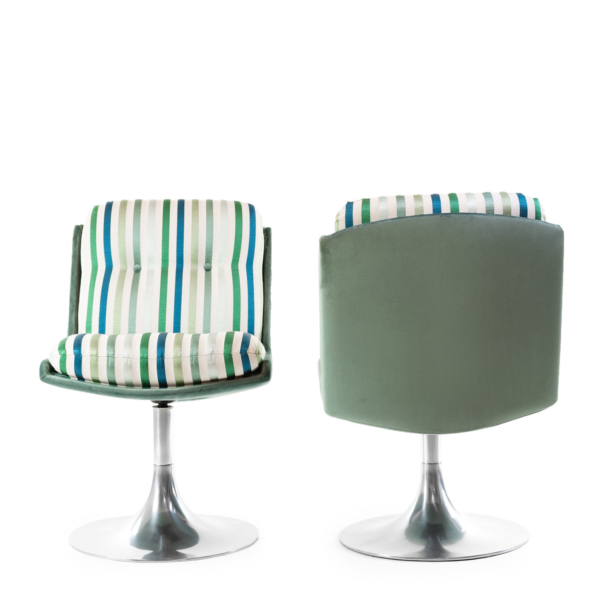 Trophies Set of 2 Pedestal Chairs  - Alternative view 1