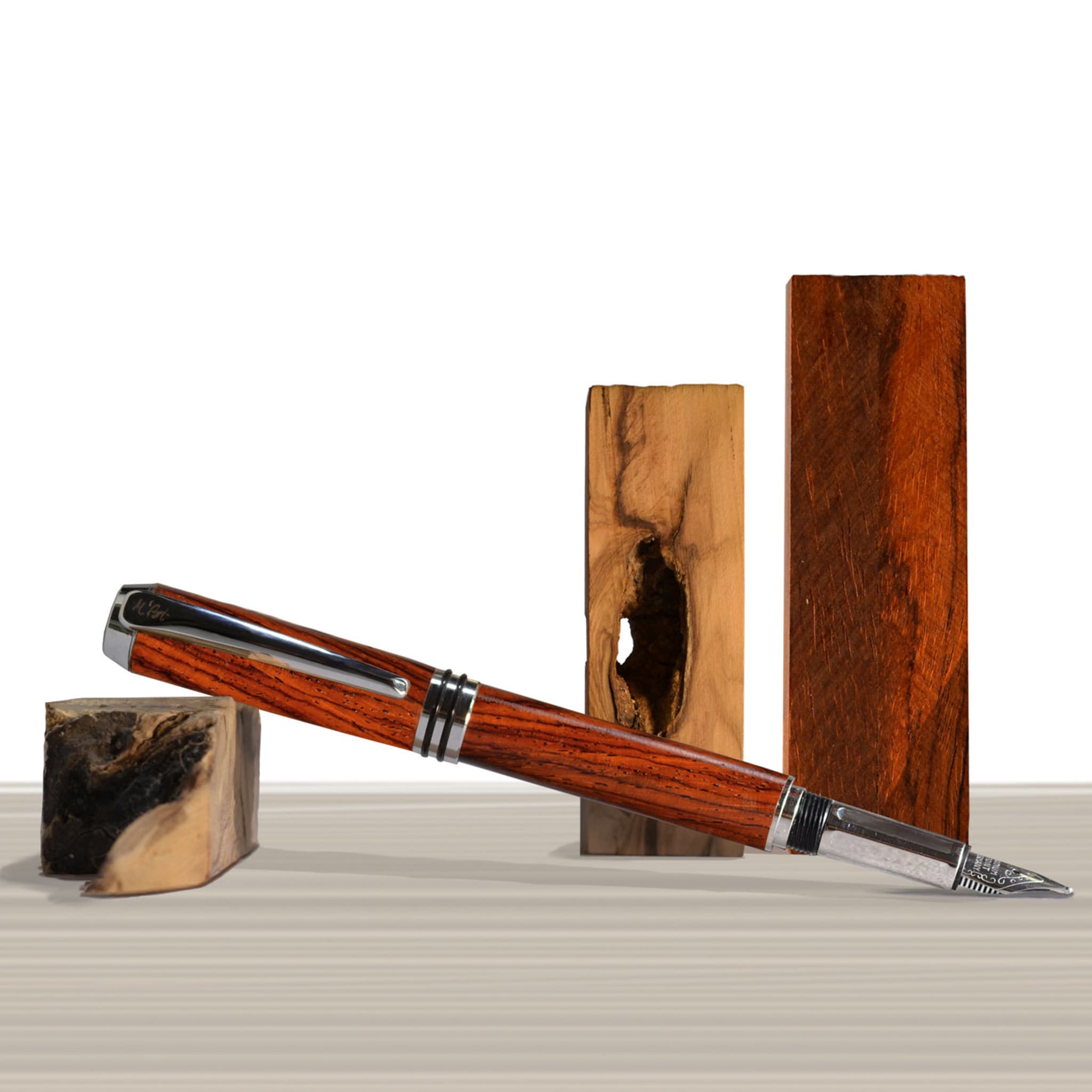 Antea Fountain Pen in Cocobolo Wood - Alternative view 2