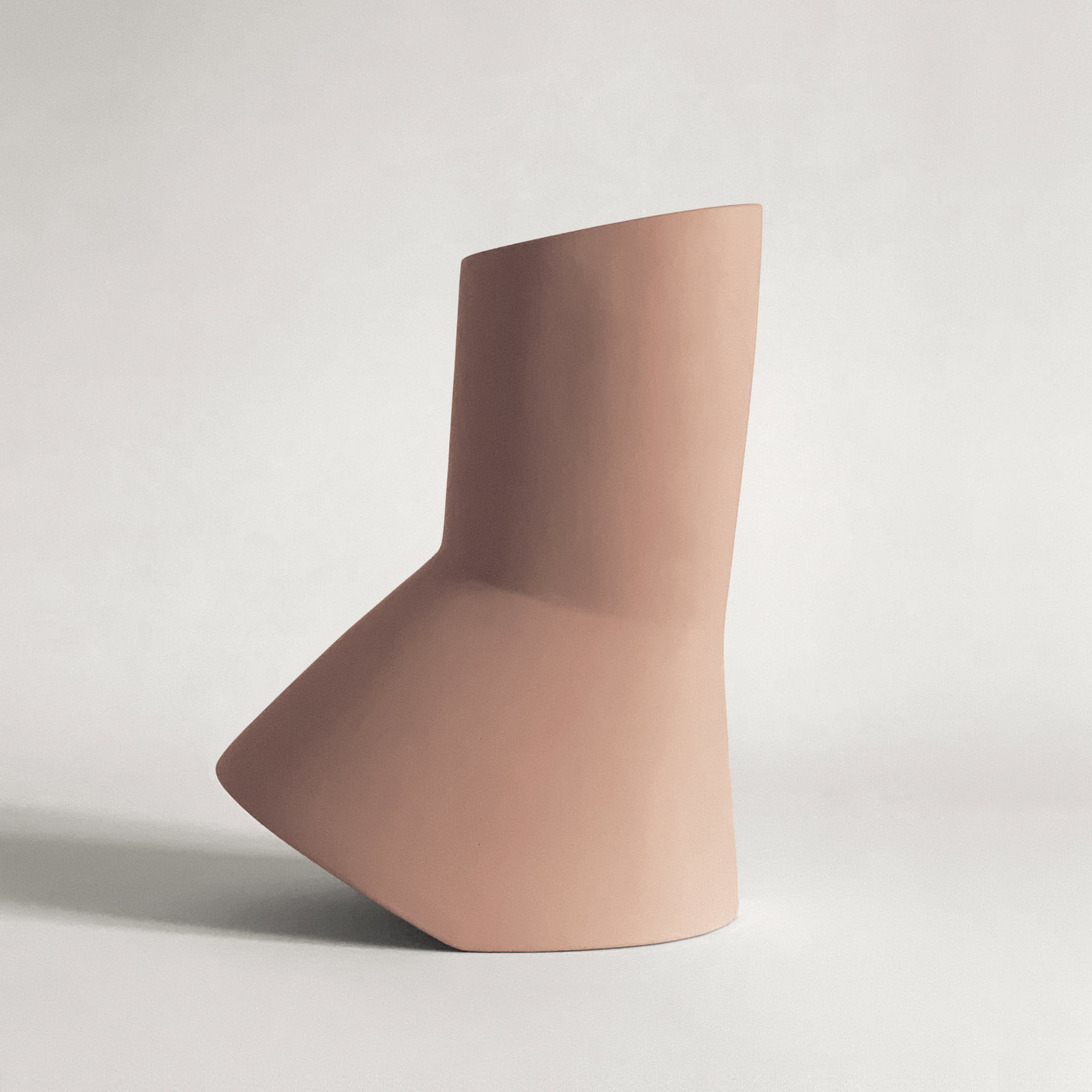 Menadi Peach Ceramic Vase - Alternative view 3