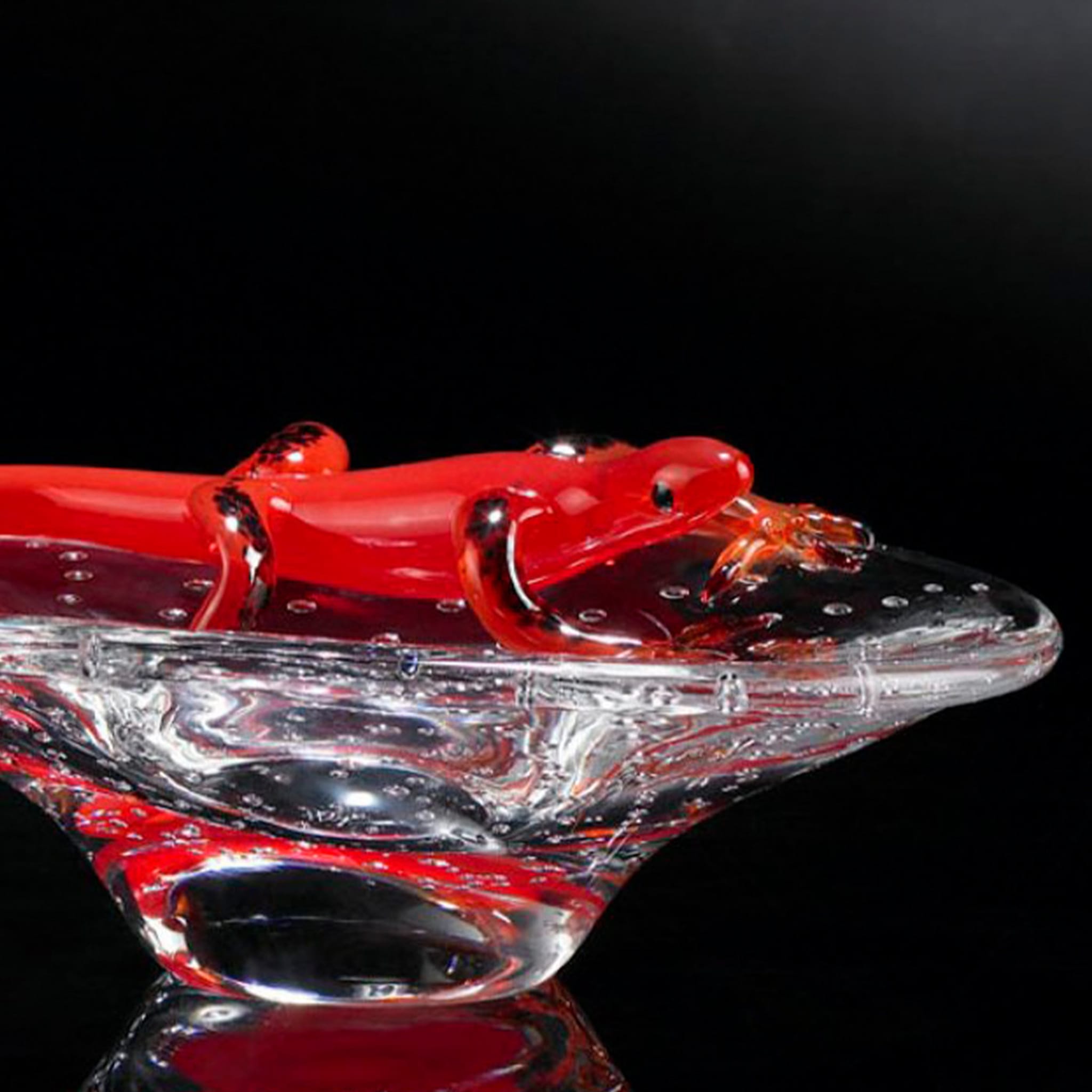 Round Bowl with Red Gecko - Alternative view 2