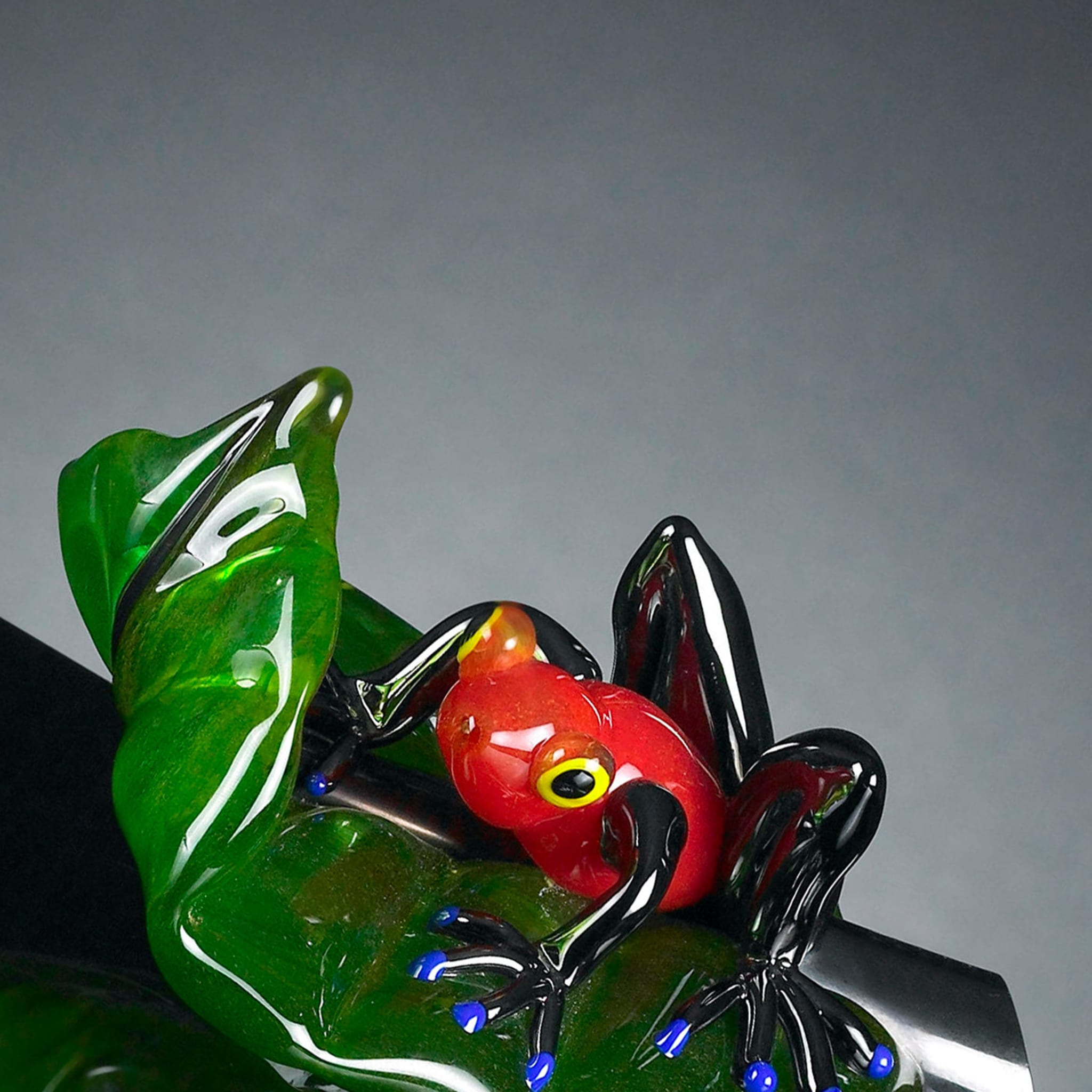 Glass Red Frog on Leaf  - Alternative view 2