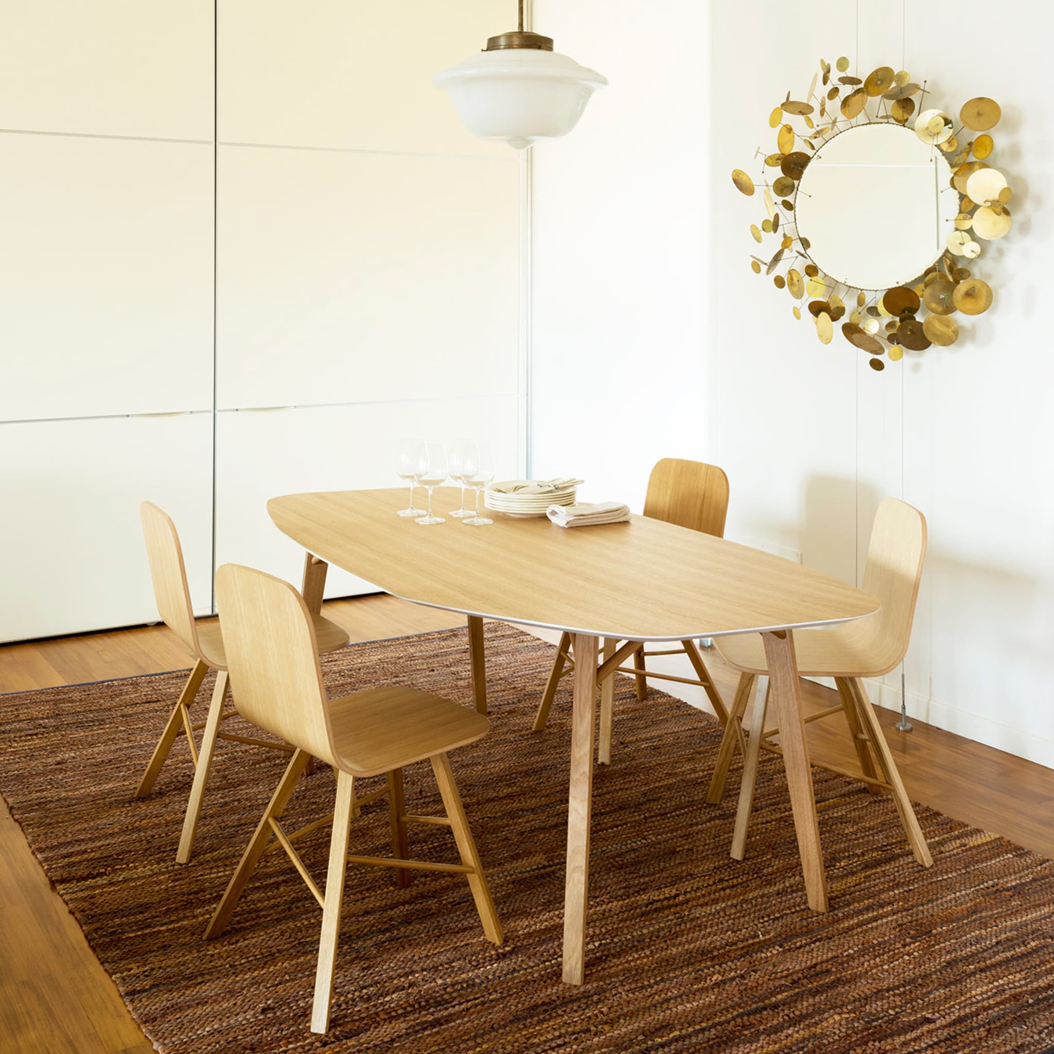 Tria Simple Oak Wood Chair - Alternative view 2