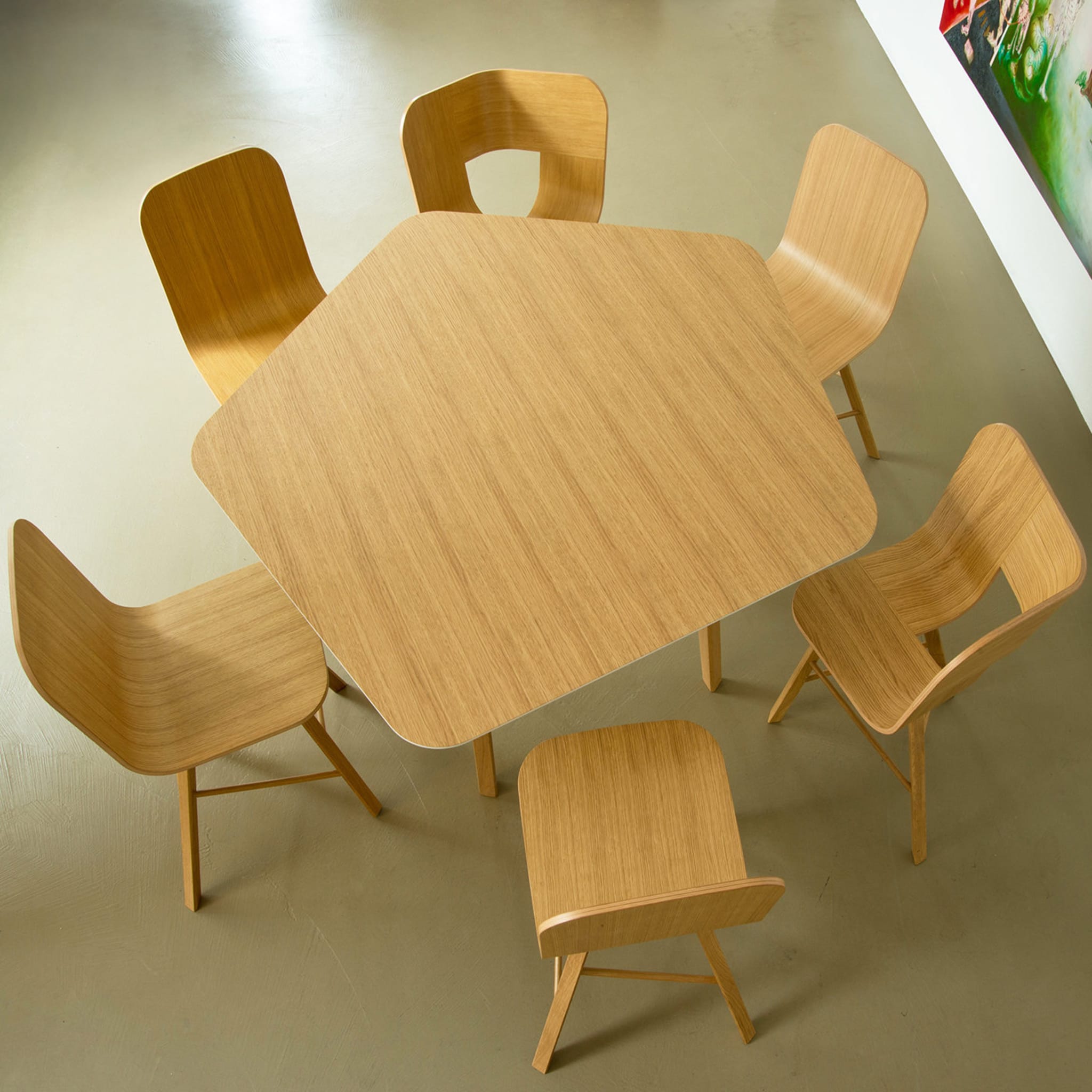 Tria Simple Oak Wood Chair - Alternative view 4