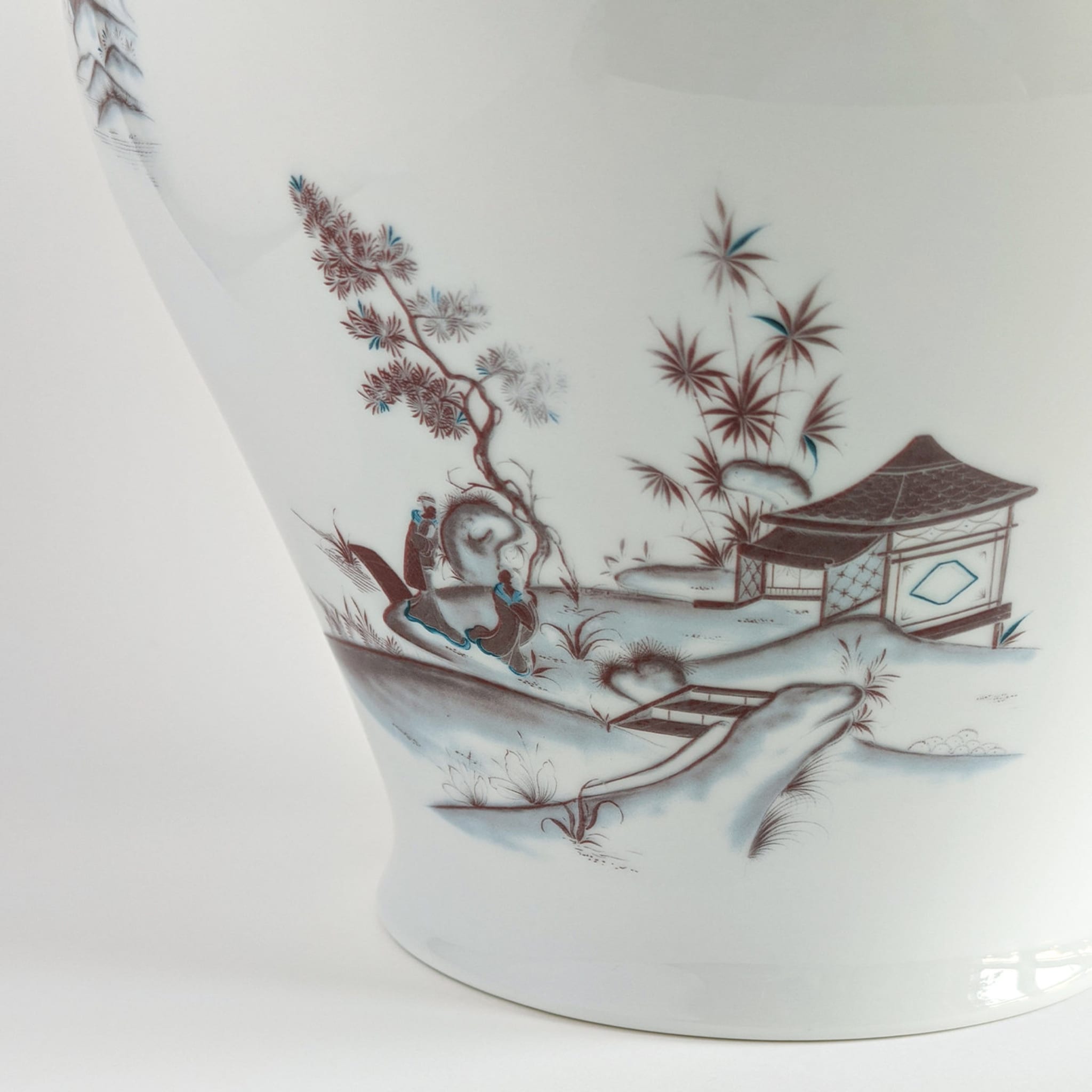 Natsumi Small Amphora Vase - Alternative view 4