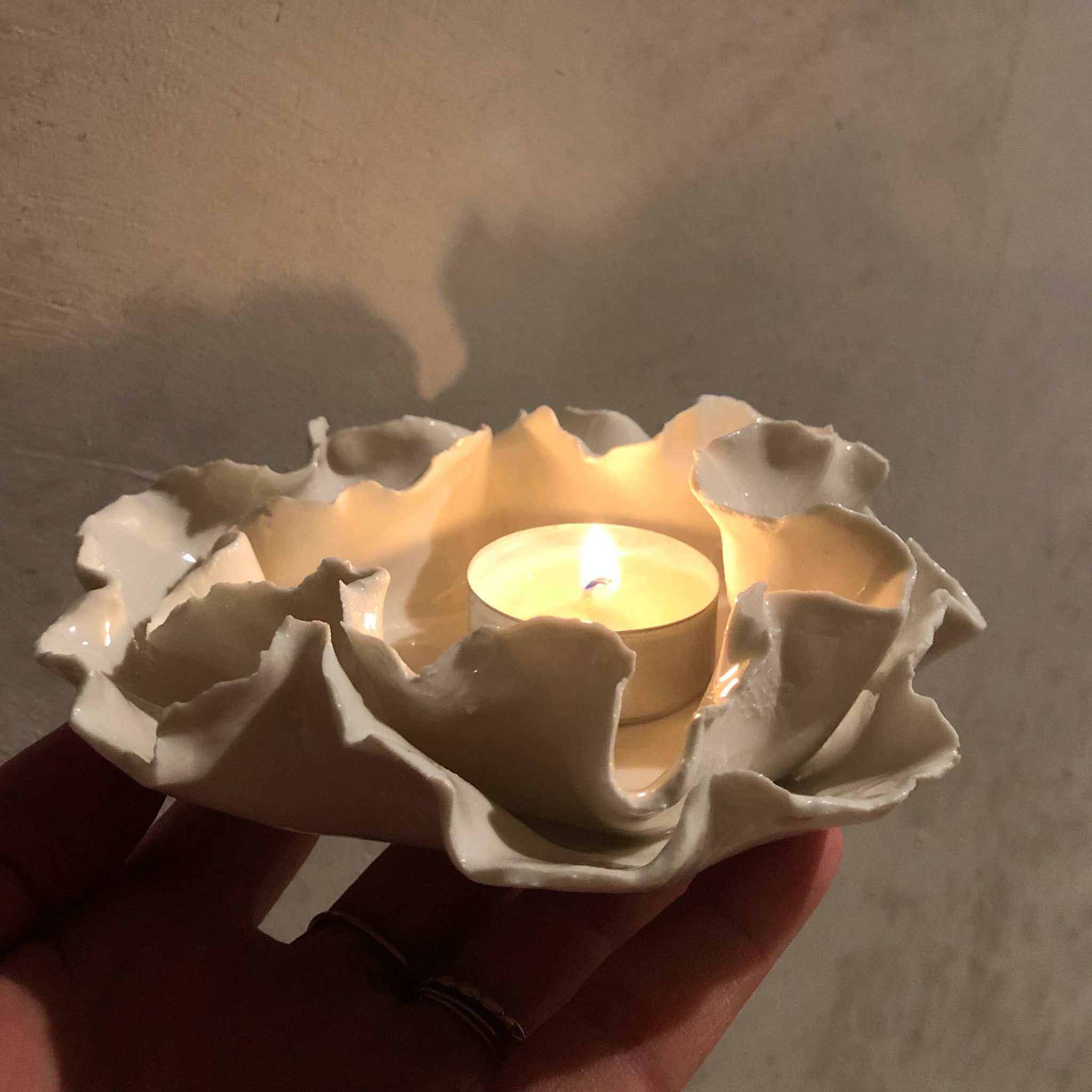 Water Lily Candleholder - Alternative view 1