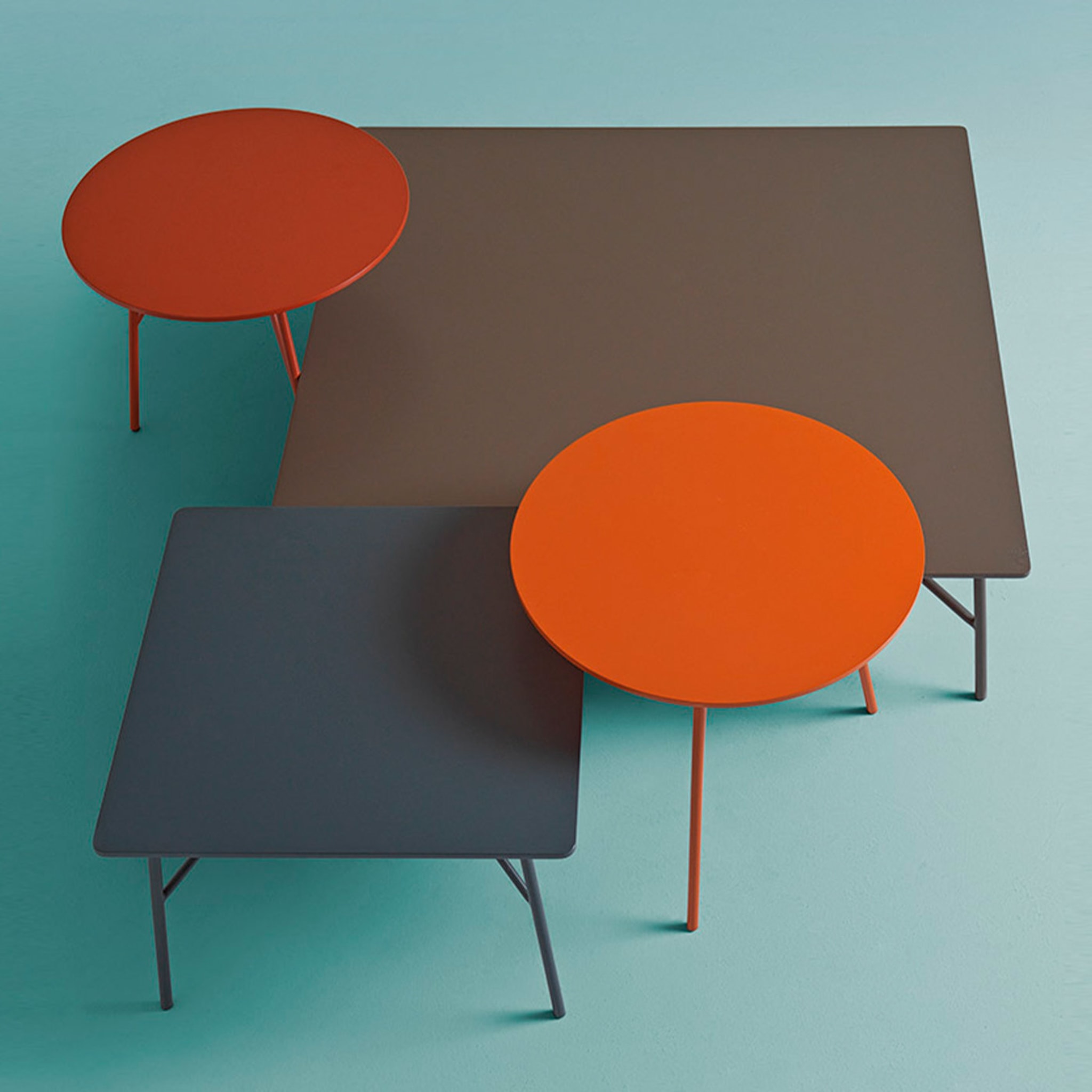 Mek Round Rust Coffee Table by Angeletti Ruzza - Alternative view 1