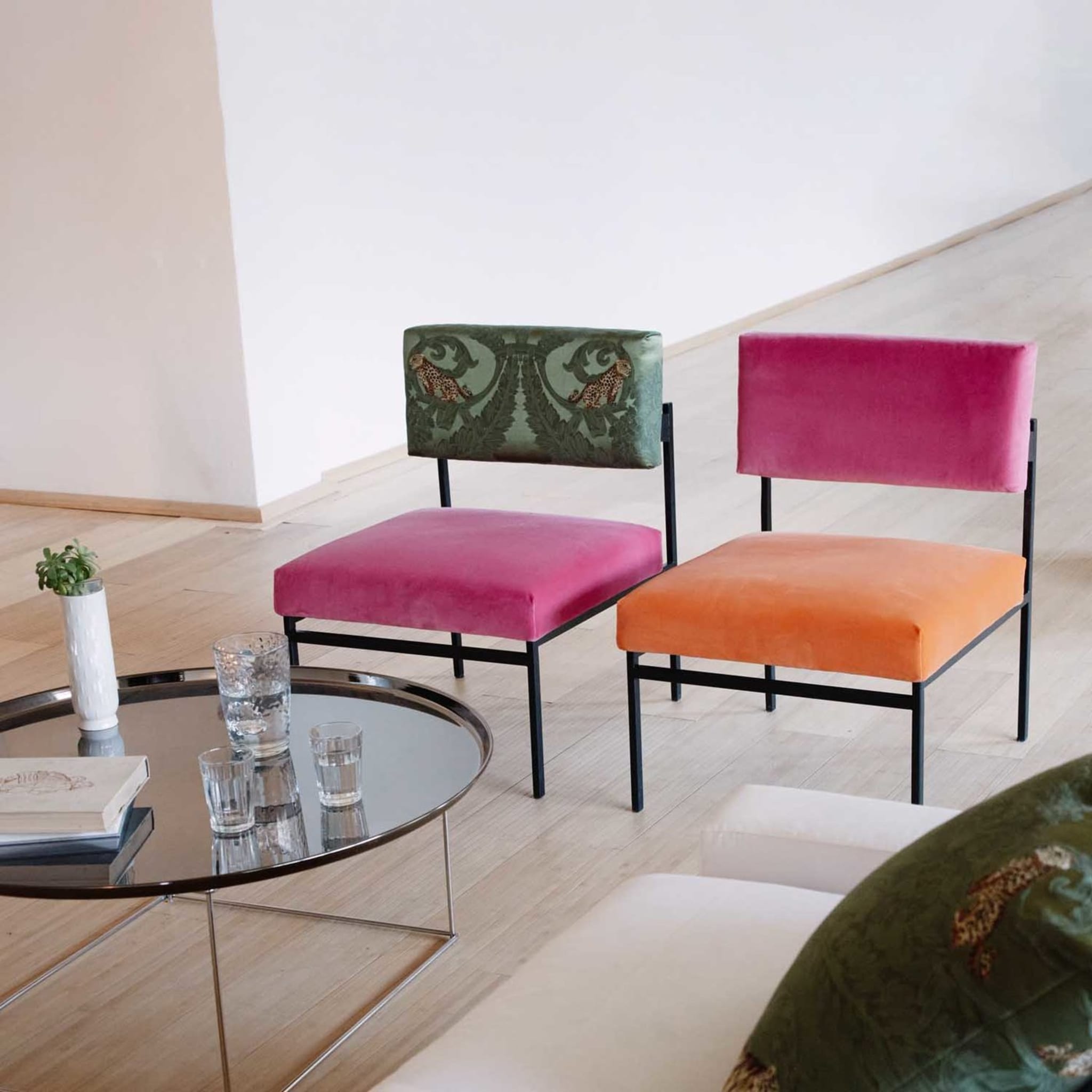 Aurea Orange and Pink Velvet Lounge Chair - Alternative view 4