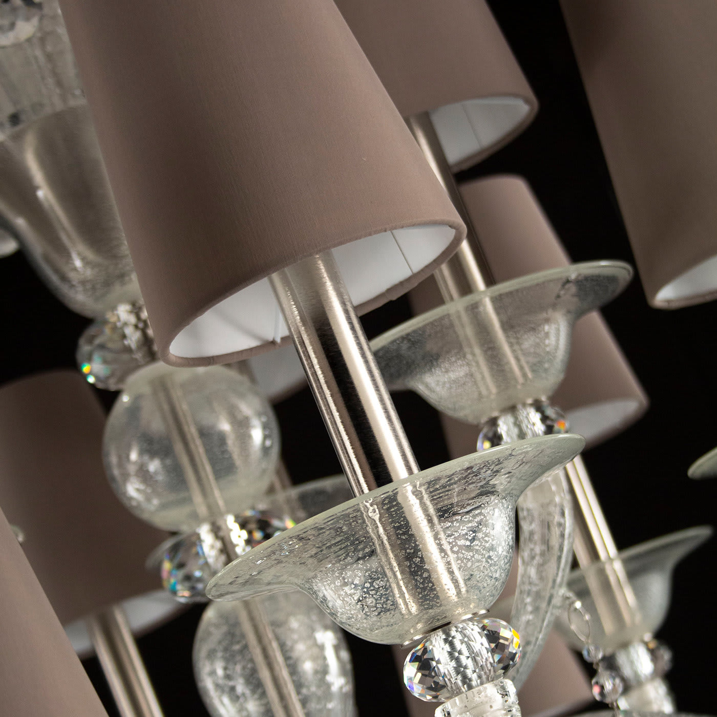 The Moon 12-light Classic Murano Chandelier - Timeless Collection - Multiforme