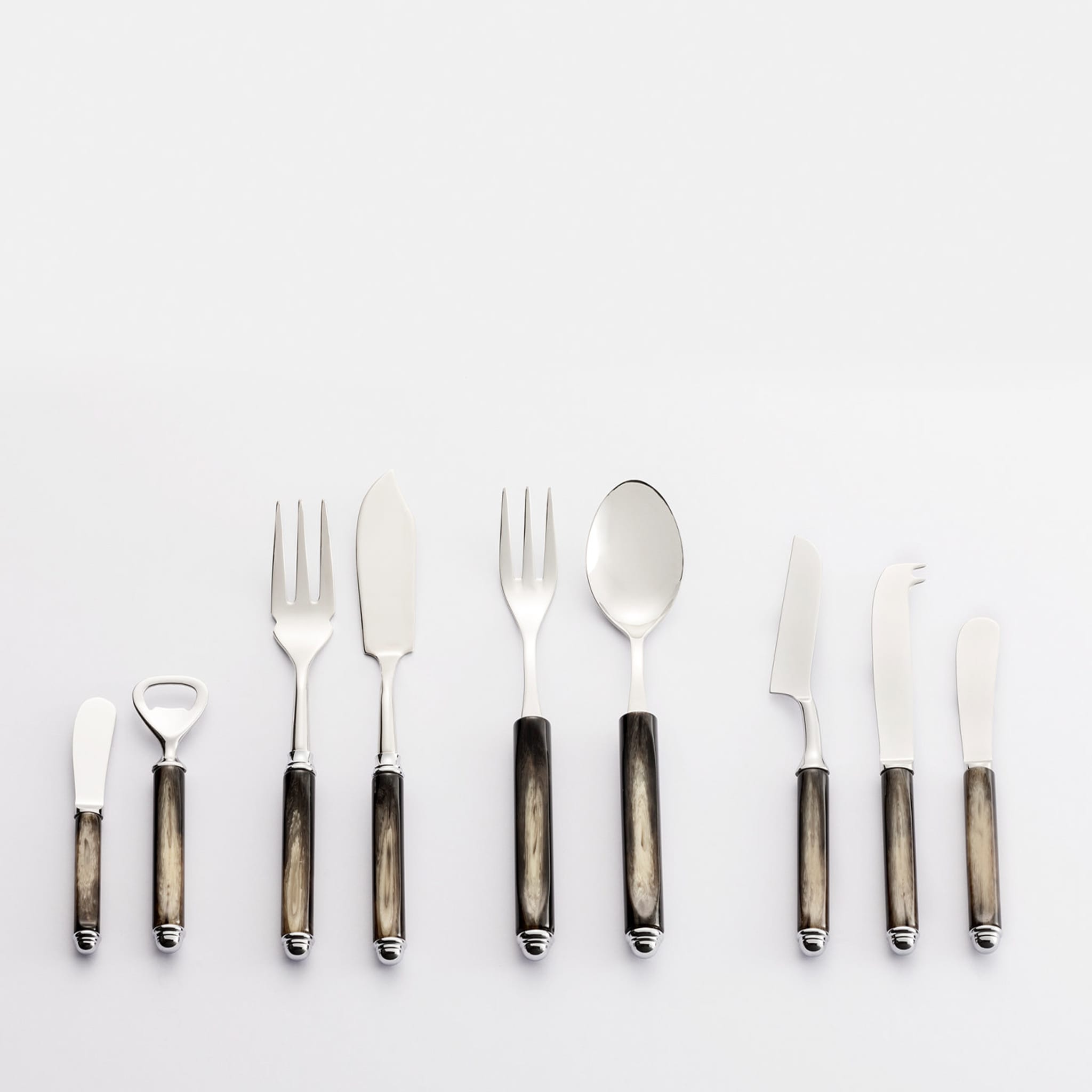 Zambia Set of Serving Cutlery - Alternative view 1