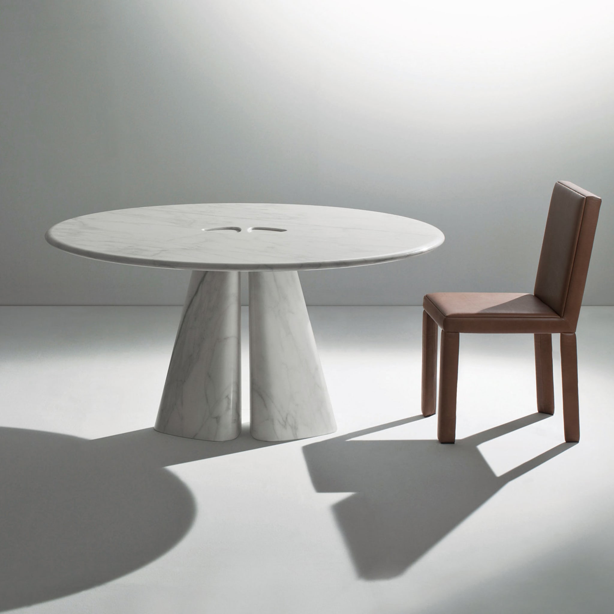 Raja Round Table by Bartoli Design - Alternative view 3