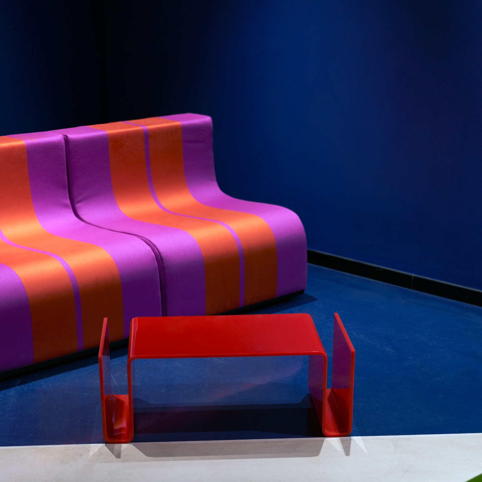 Sofo Purple and Red Armchair - Alternative view 3