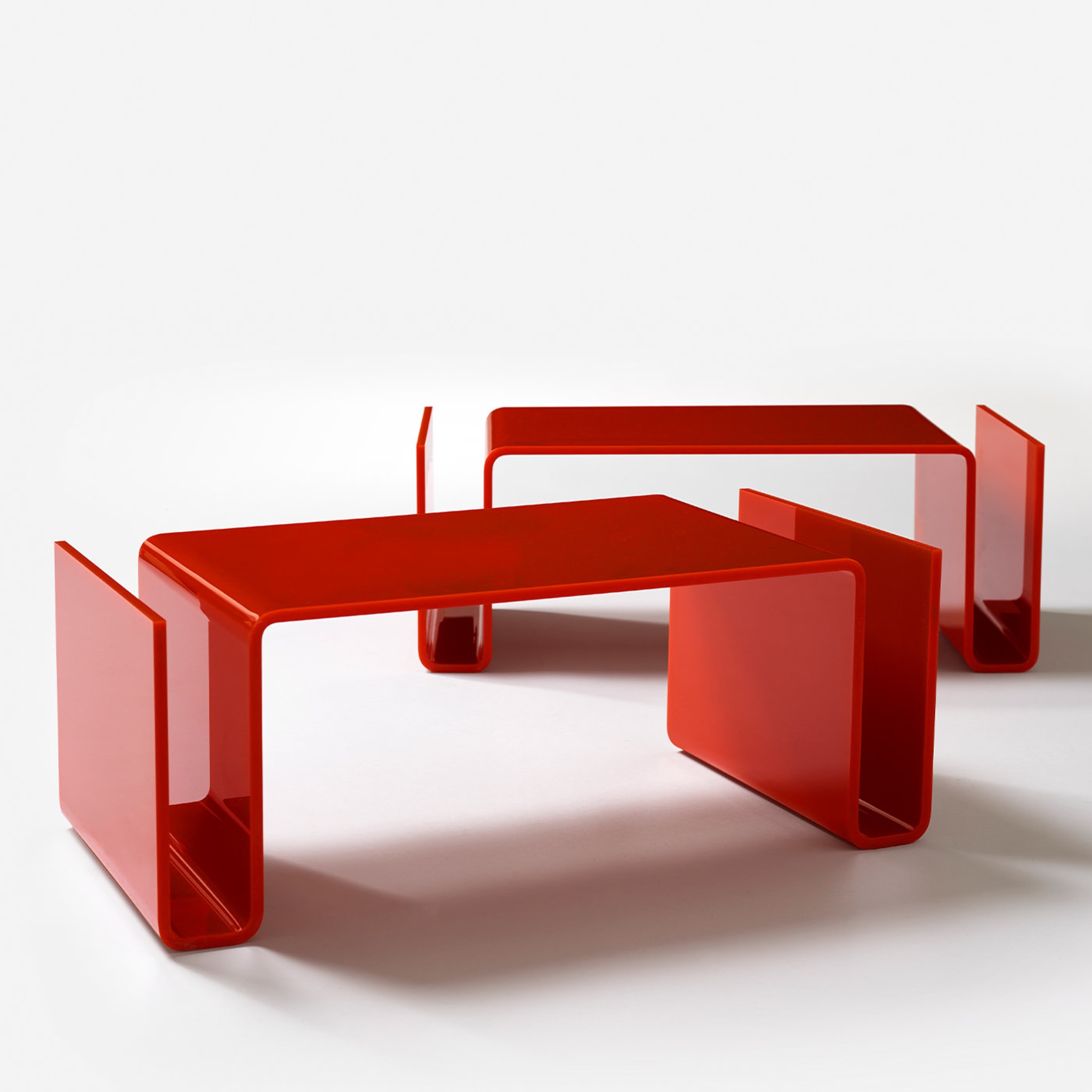 T01 Red Side Table - Alternative view 3