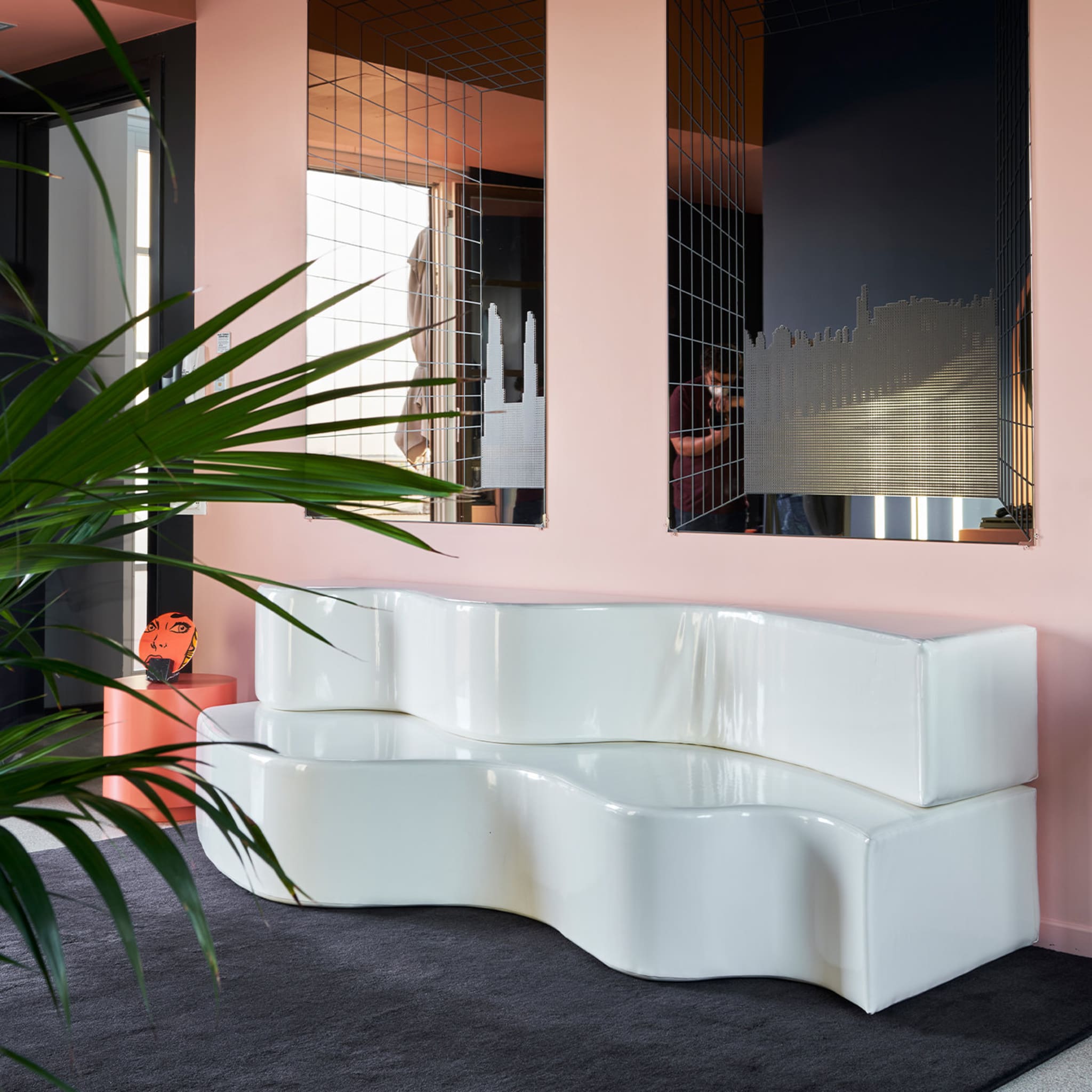 Superonda White Sofa by Archizoom - Alternative view 2