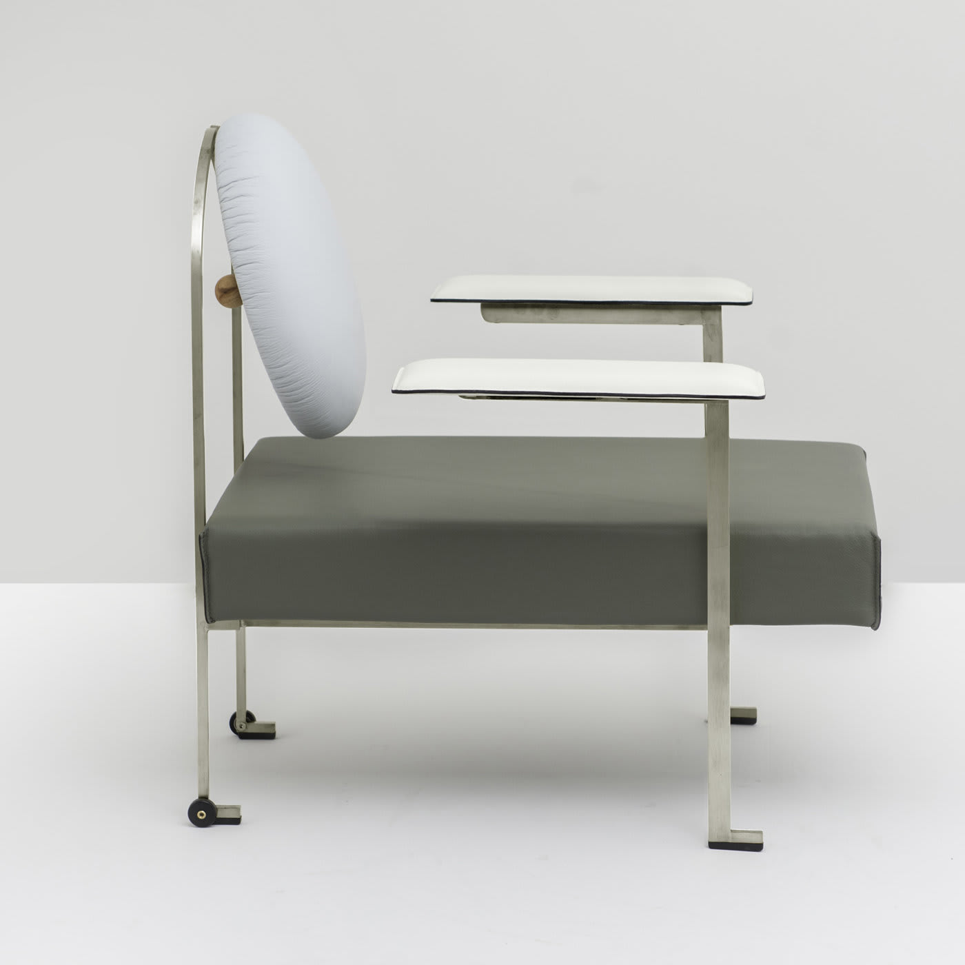 M Lounge Chair - Mario Milana