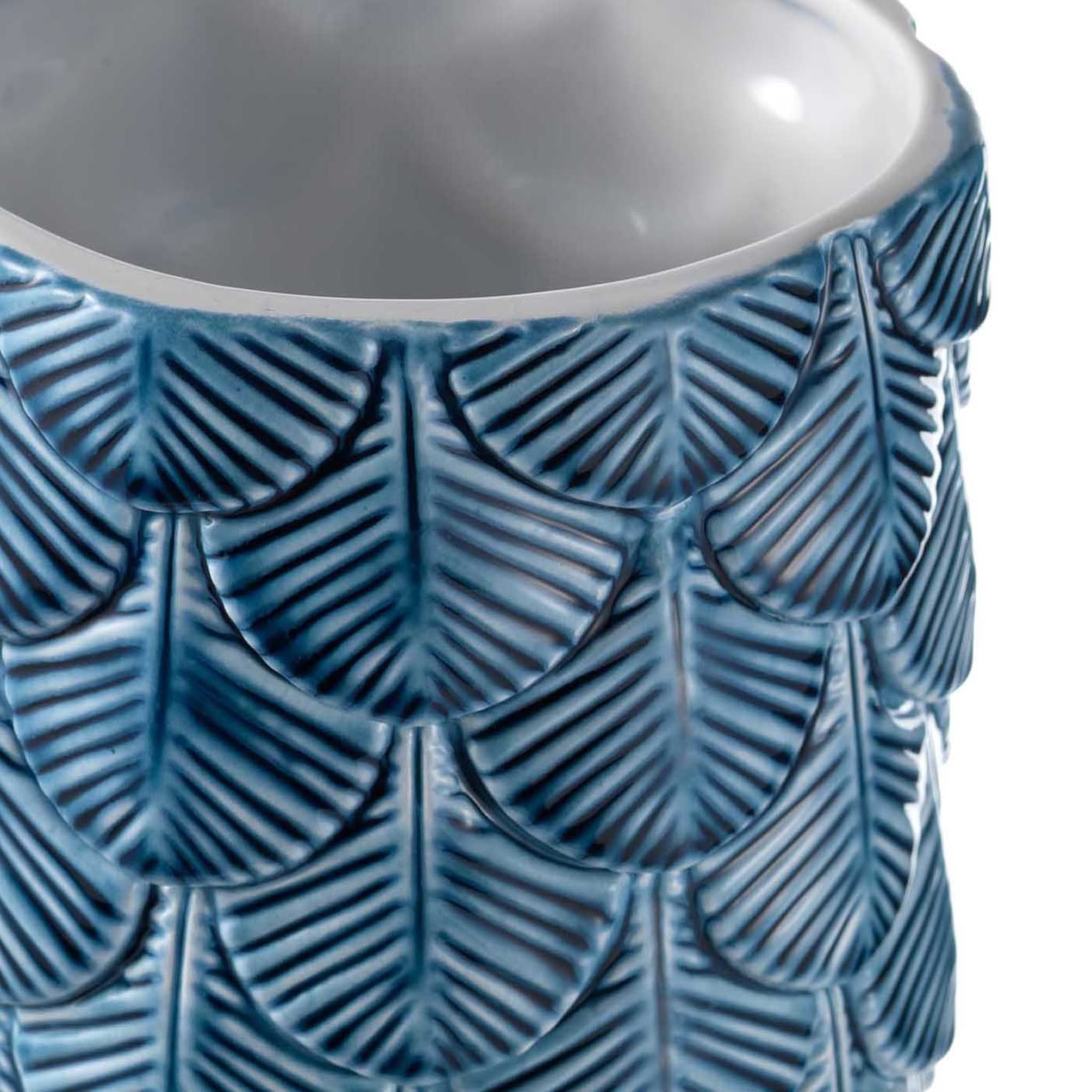 White and Blue Plumage Vase - Alternative view 1