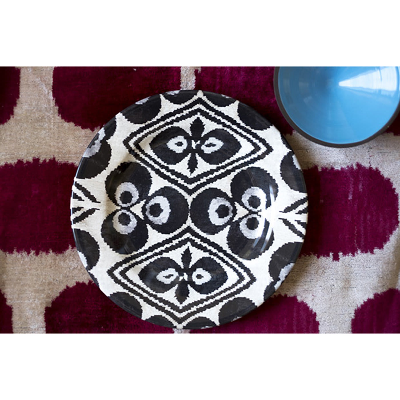 Set of 6 Ikat Glass Plates in Black and White - Les Ottomans
