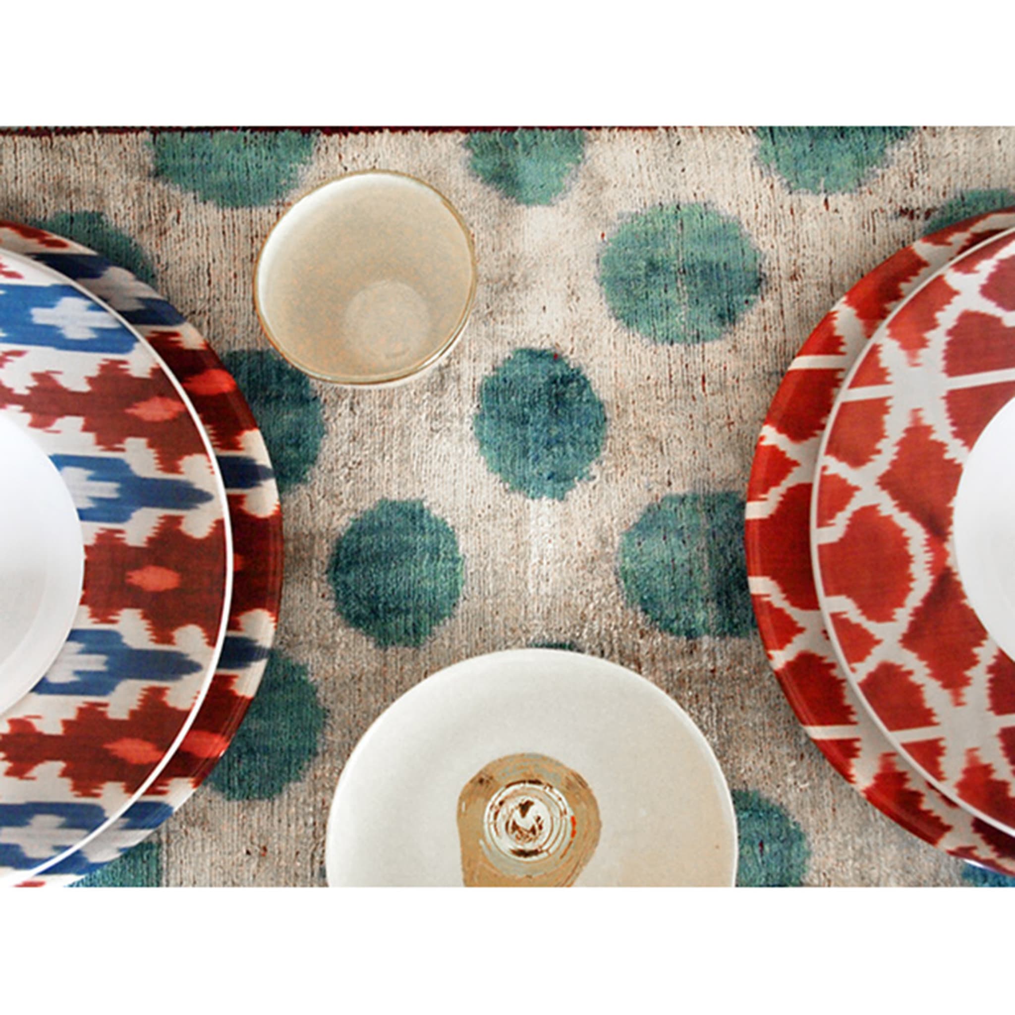 Set of Three Ikat Ceramic Plates in Red and White for 1 - Alternative view 2