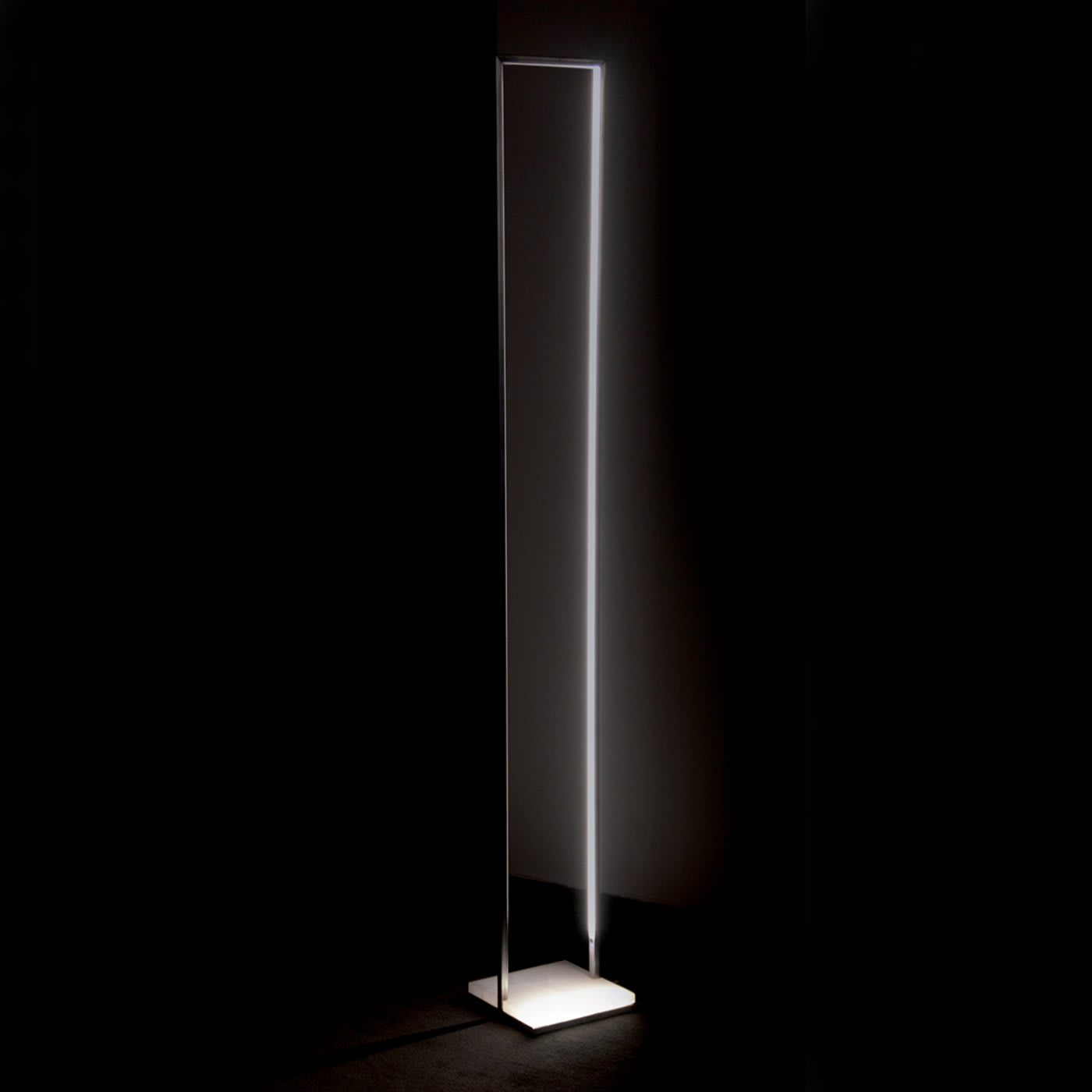 Floorframe Floor Lamp in White Onyx and Iron - Vittorio Bifulco Troubetzkoy