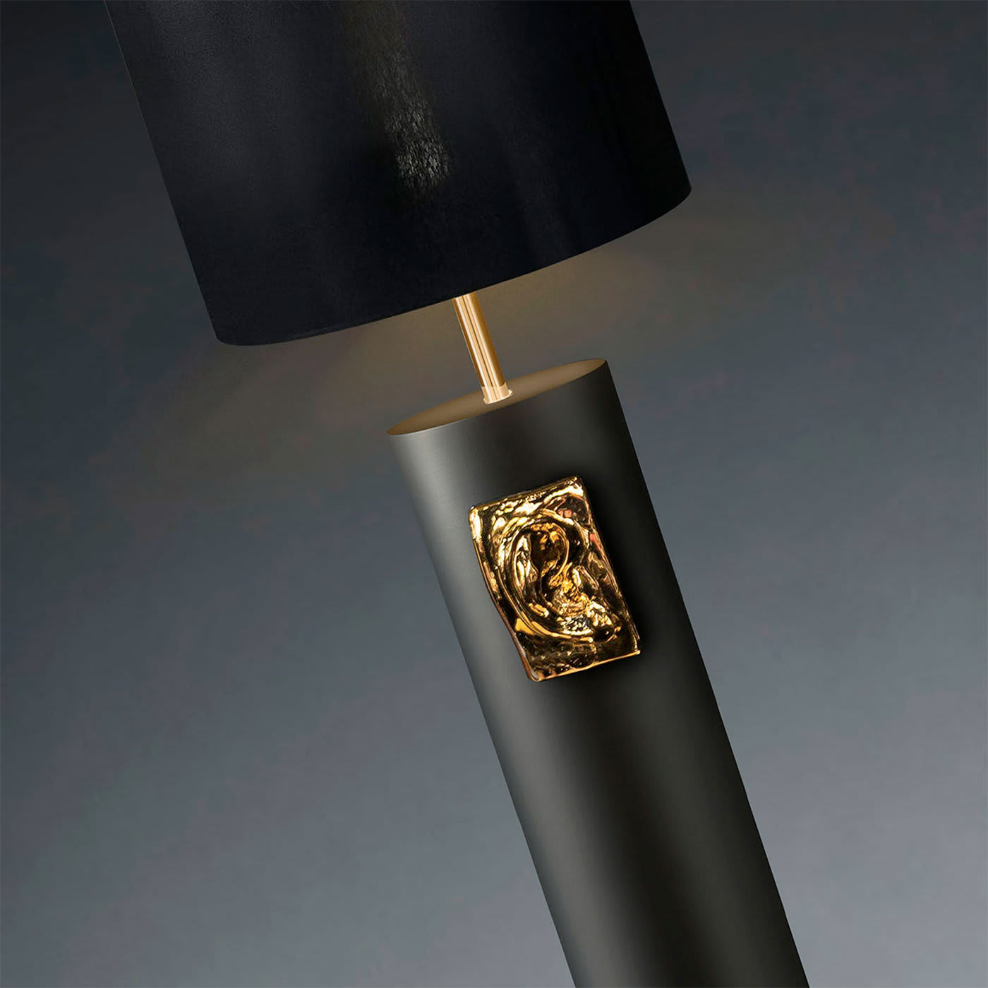David Ear Floor and Table Ceramic Lamp - VGnewtrend