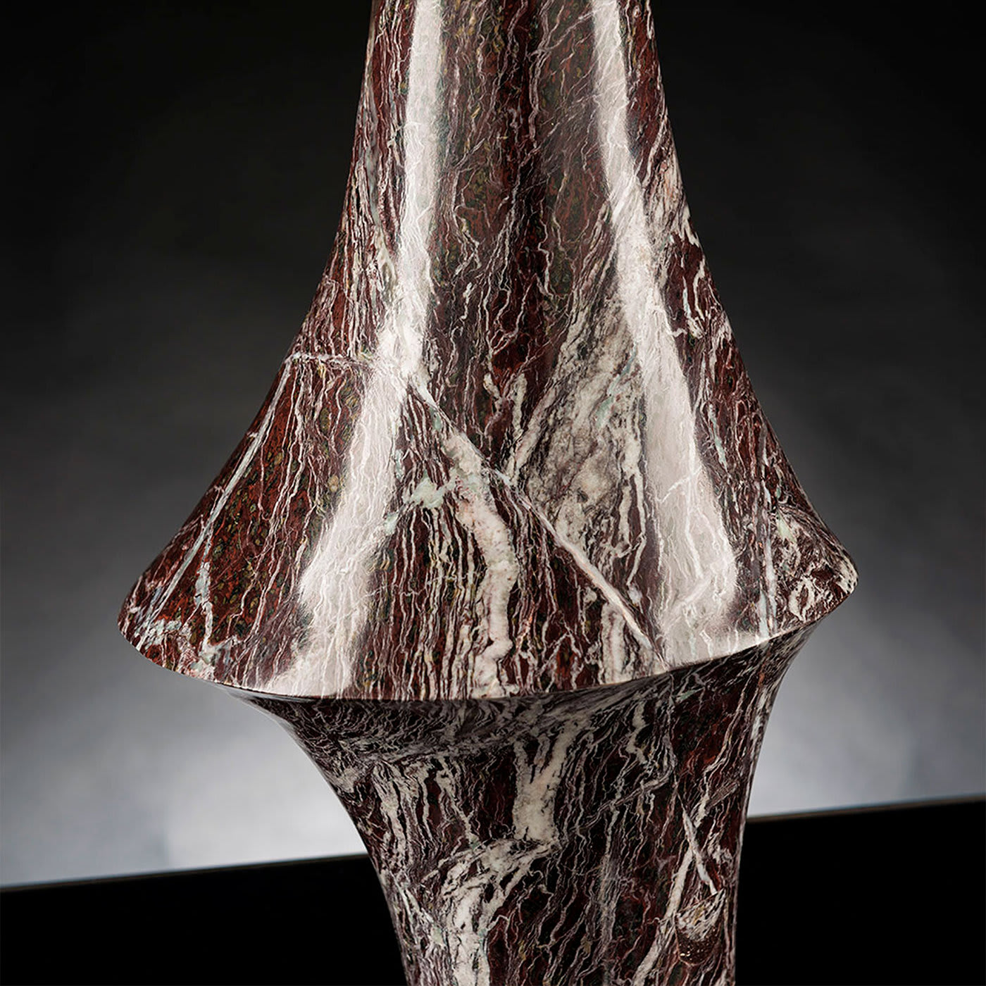 Eccentrico Big Marble Decorative Vase - VGnewtrend
