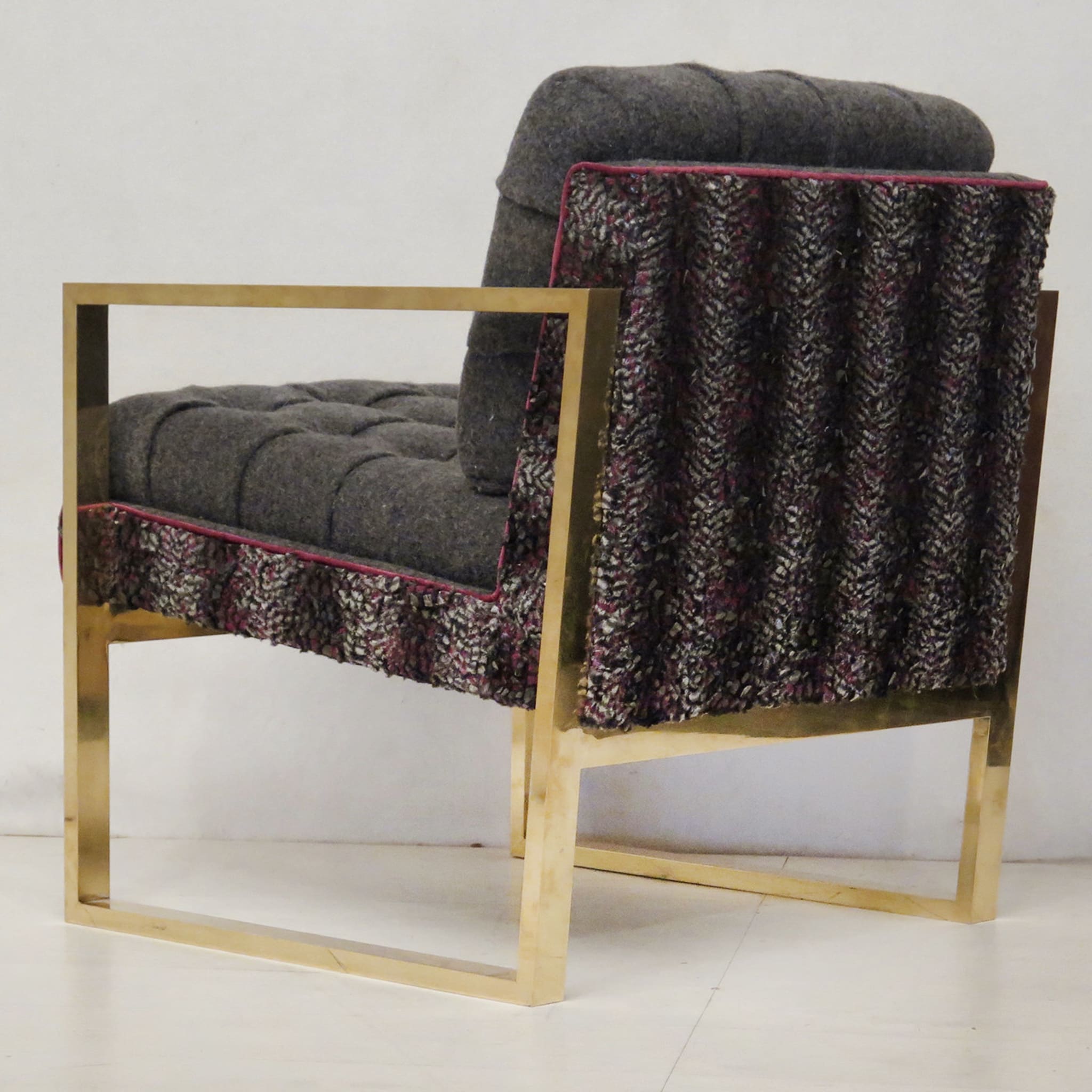 Set of Two Armchairs in Brass - Alternative view 2