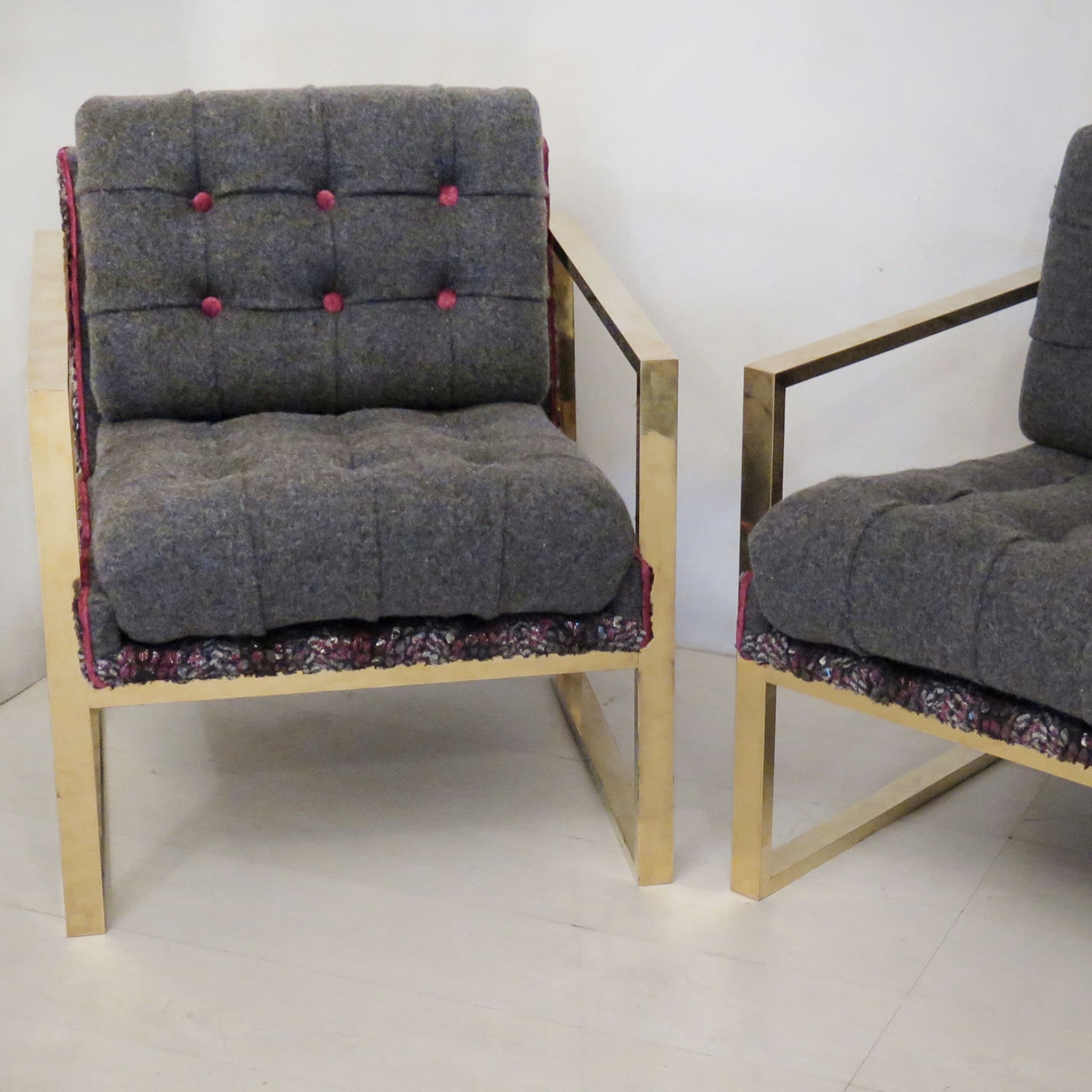 Set of Two Armchairs in Brass - Alternative view 3