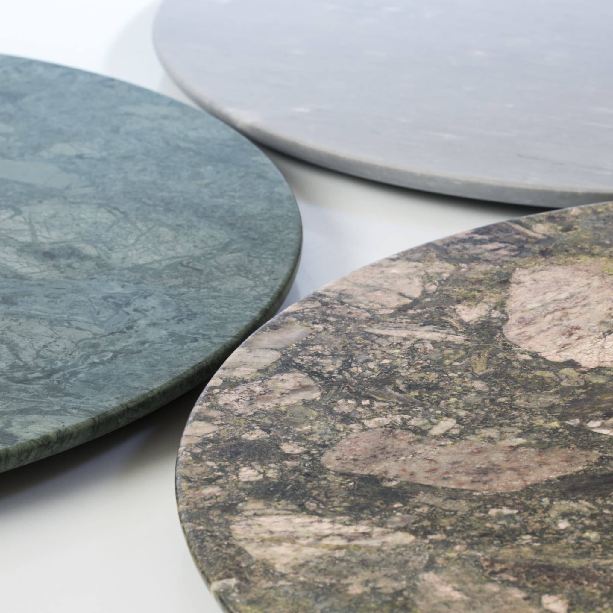 Convivio Round Centerpiece in Green Marinace Marble - Alternative view 4