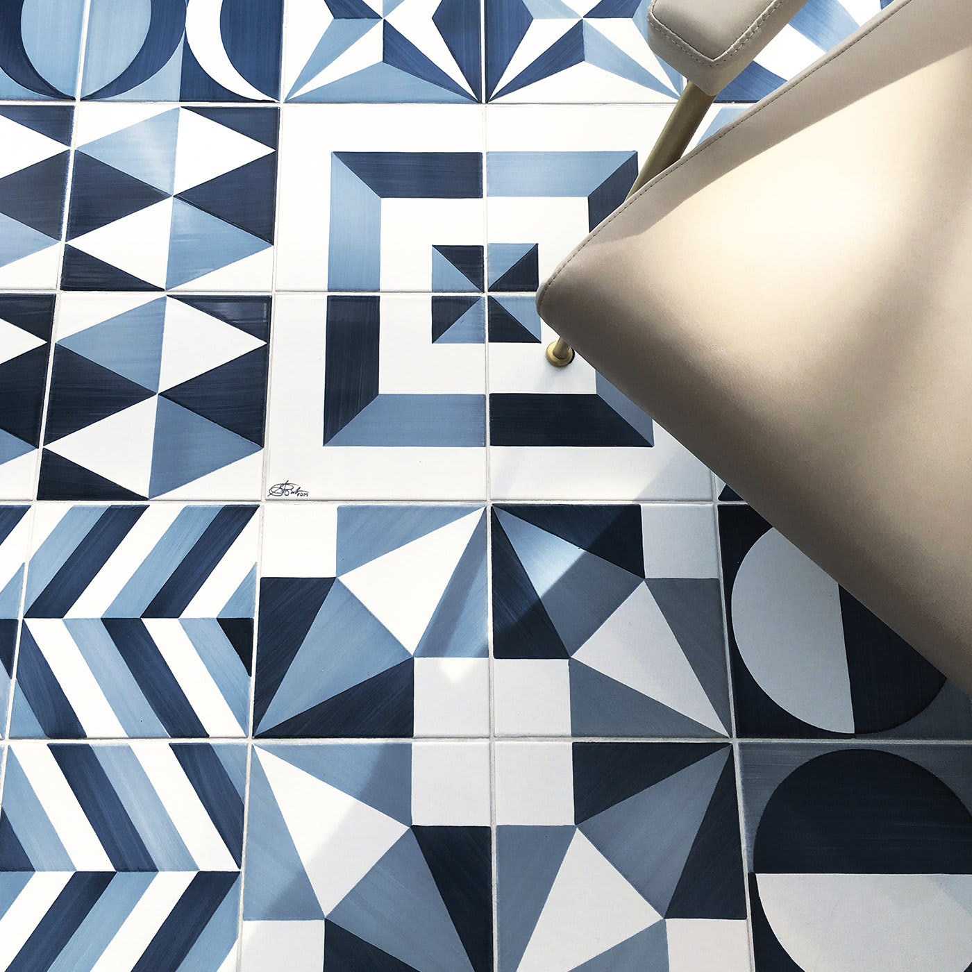 Blu Ponti Decoro Tipo 29 Set of 25 Ceramic Tiles - Francesco De Maio