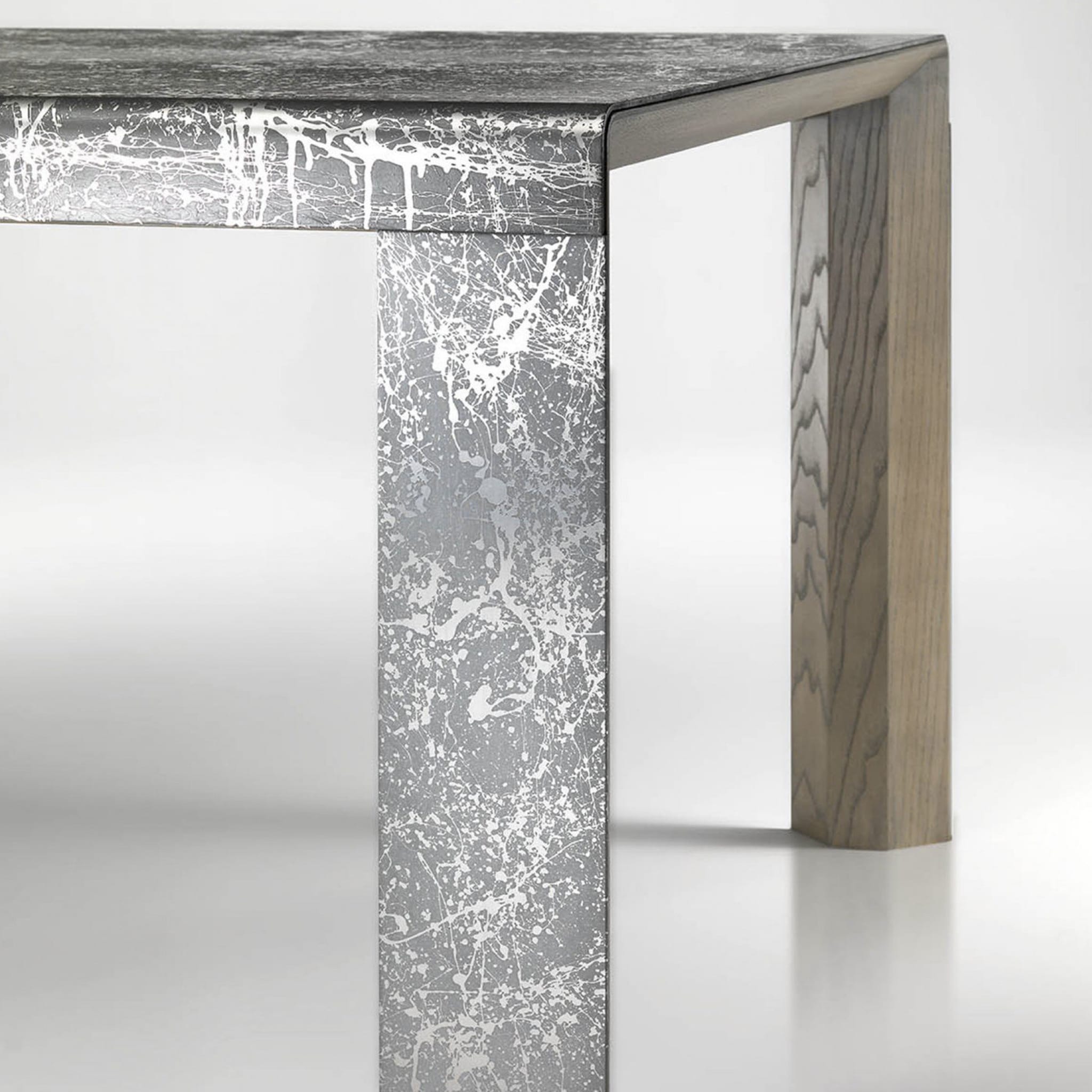 Bend Table - Alternative view 2