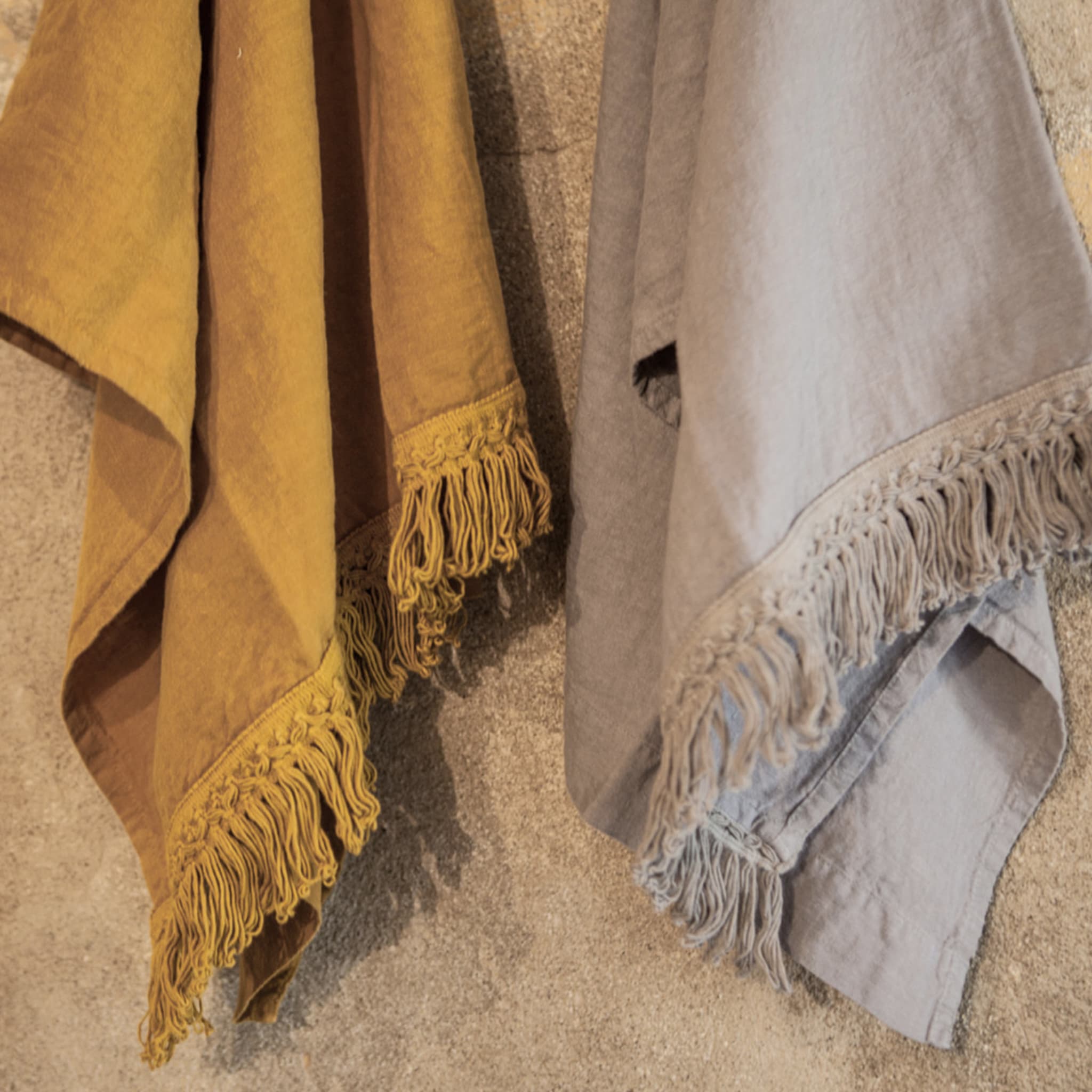 Set of 2 Mustard Linen Towels with Long Fringes - Alternative view 2