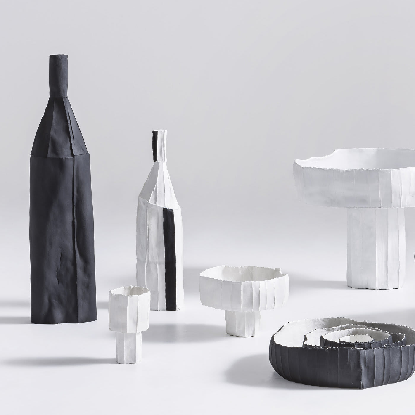 Cartocci Corteccia Black and White Decorative Bottle - Paola Paronetto