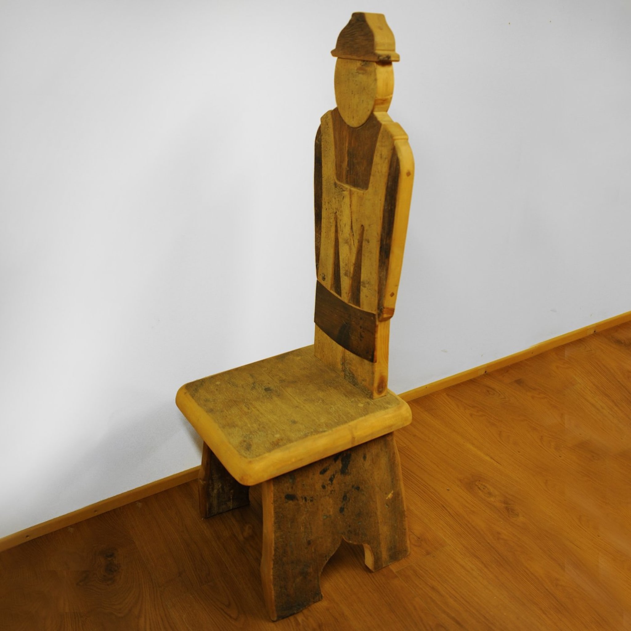 Farmer Boy Throne Chair - Alternative view 1