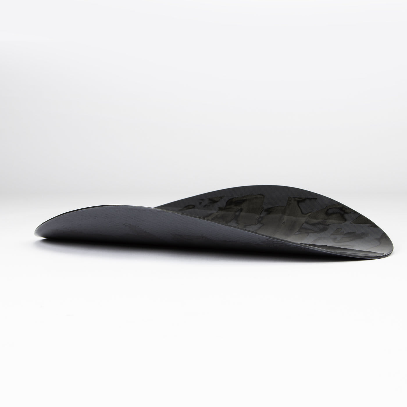 Hat Carbon and Glass Oval Centerpiece - Frisoli