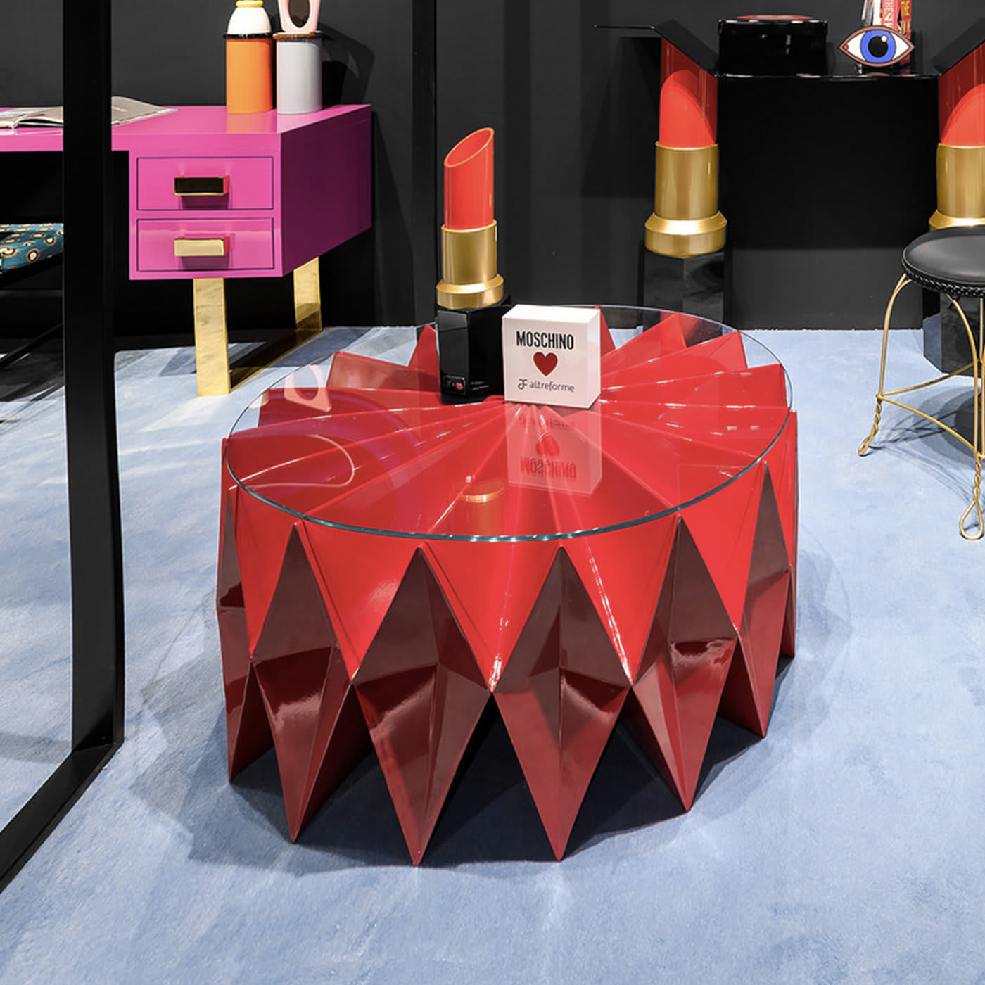 Colletto Red Coffee Table by Moschino - Altreforme
