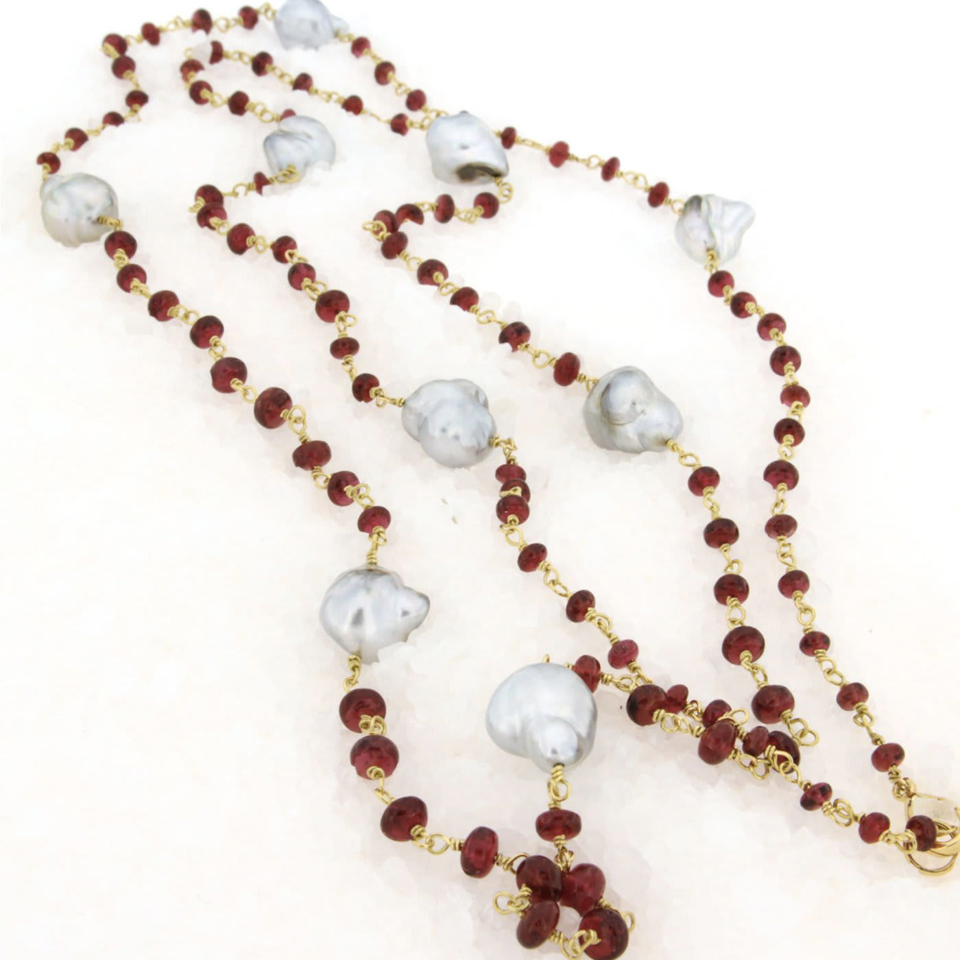 Pearls and Gold Necklace - Jona