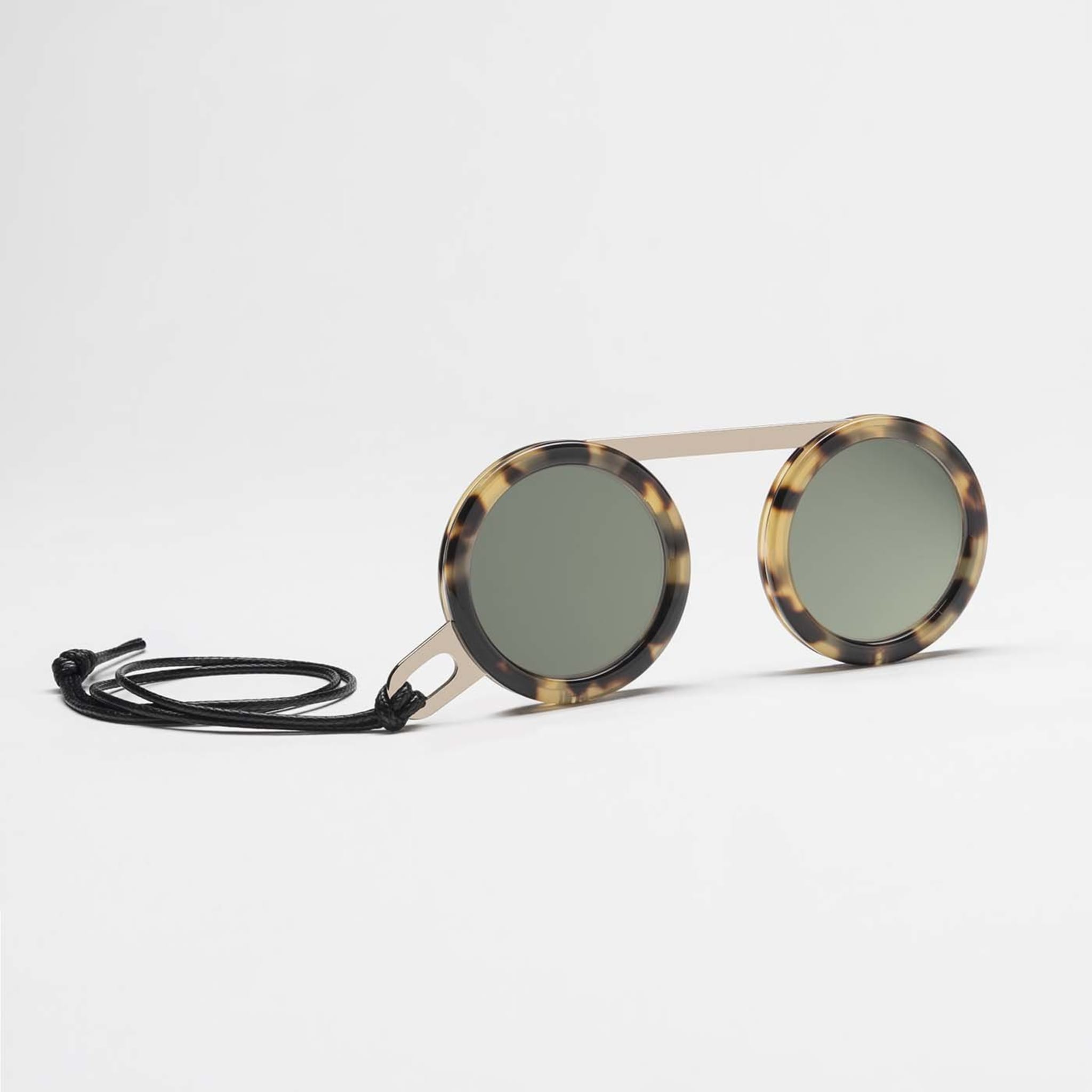 Avana Tortoise and Polished Pink Gold Reading Sunglasses - Alternative view 2