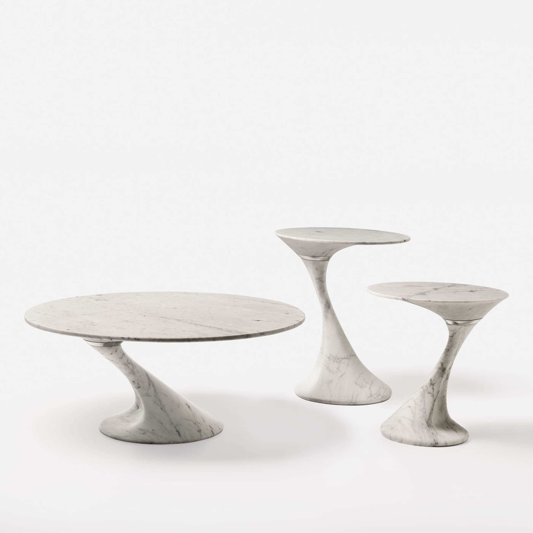 Swan Tall Round Side Table by Giuseppe Chigiotti - Alternative view 2