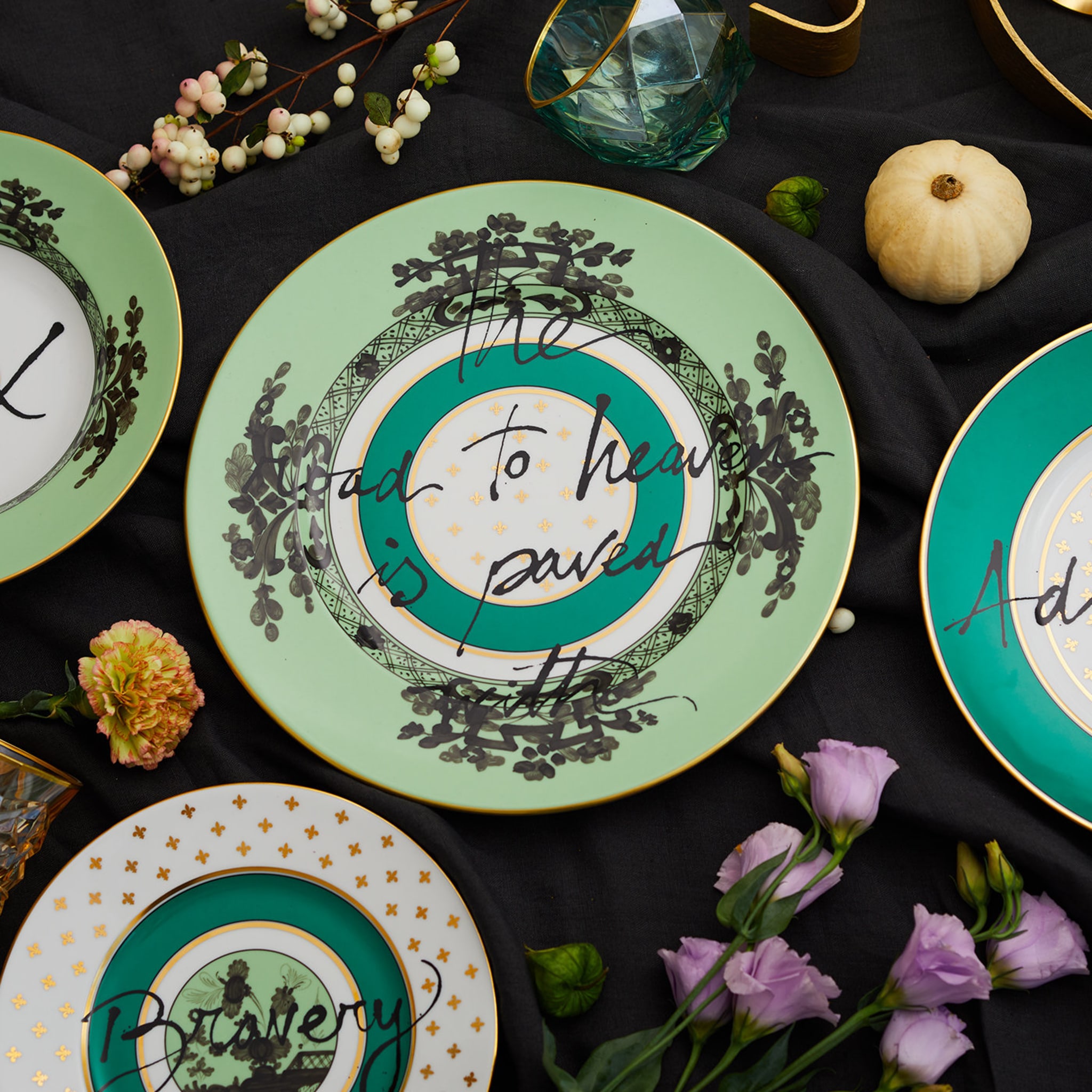 Set of 3 Plates The Road to Heaven Is Paved with Excess in Green - Alternative view 5