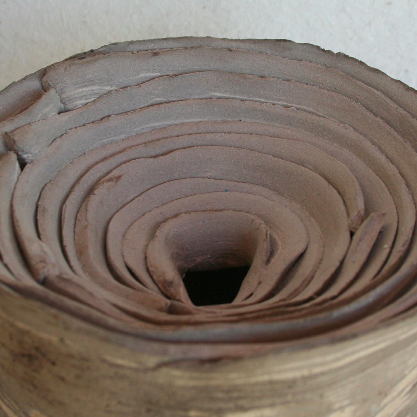 Beige Oval Rosa Etrusca Vase - Luca Leandri