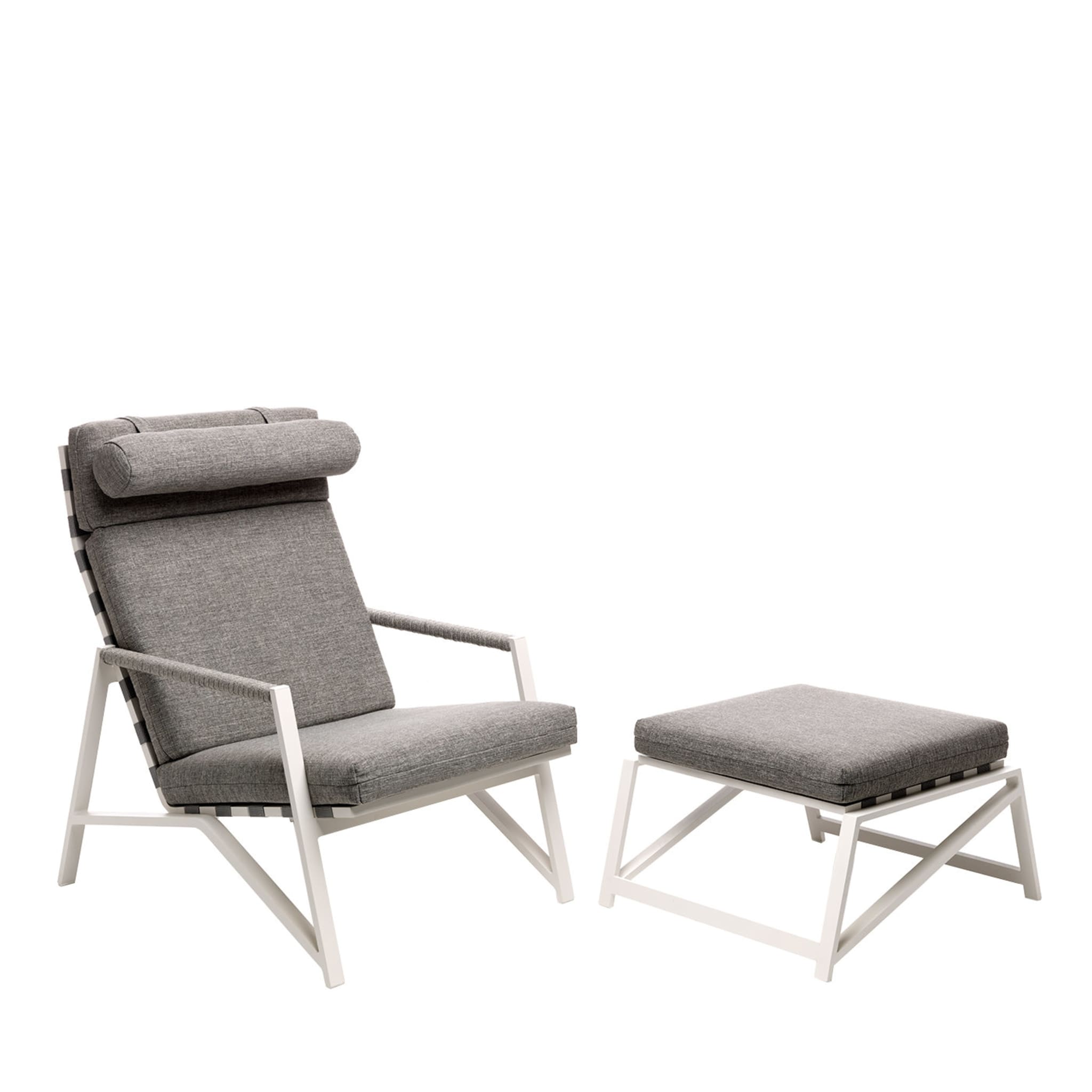 Cottage Set aus grauem Sessel und Pouf mit weißem Rahmen - Hauptansicht