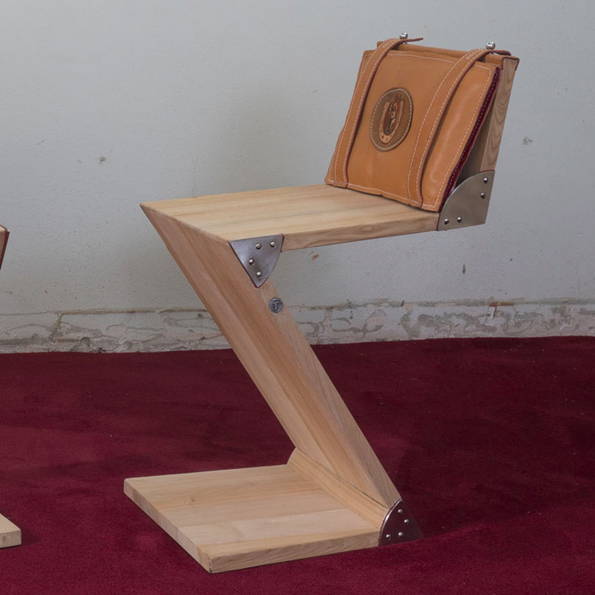 Z Wooden Chair - Alternative view 1