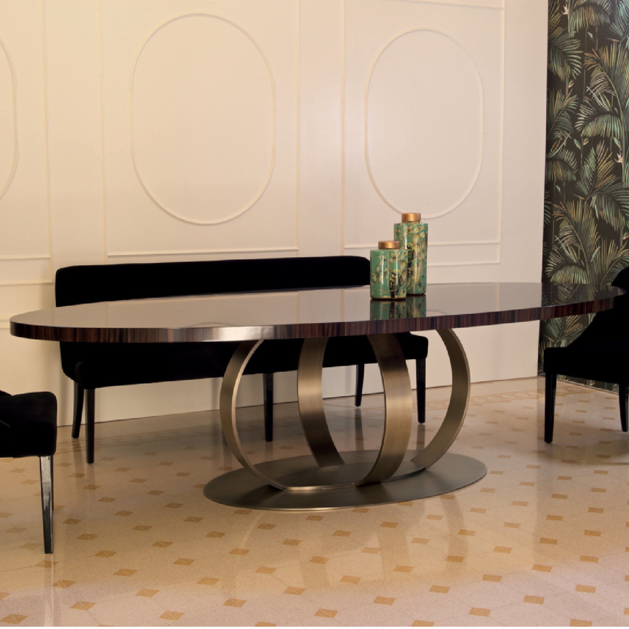 Andrew Oval Dining Table - Alternative view 3