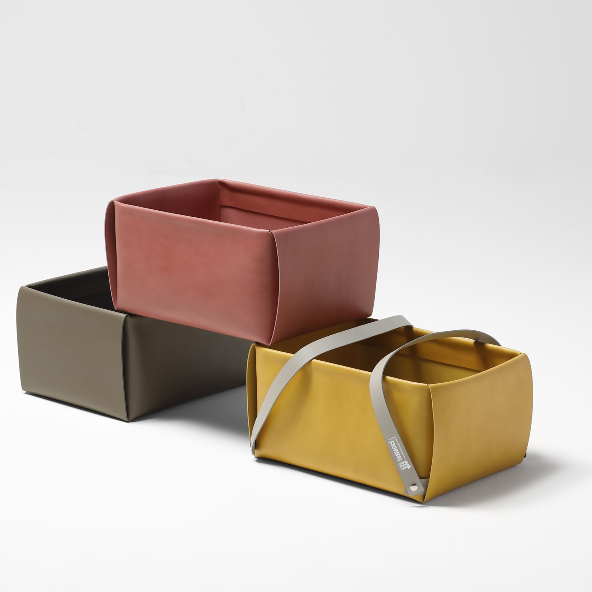 Lullabao Yellow Leather Basket with Handles by Viola Tonucci - Alternative view 1