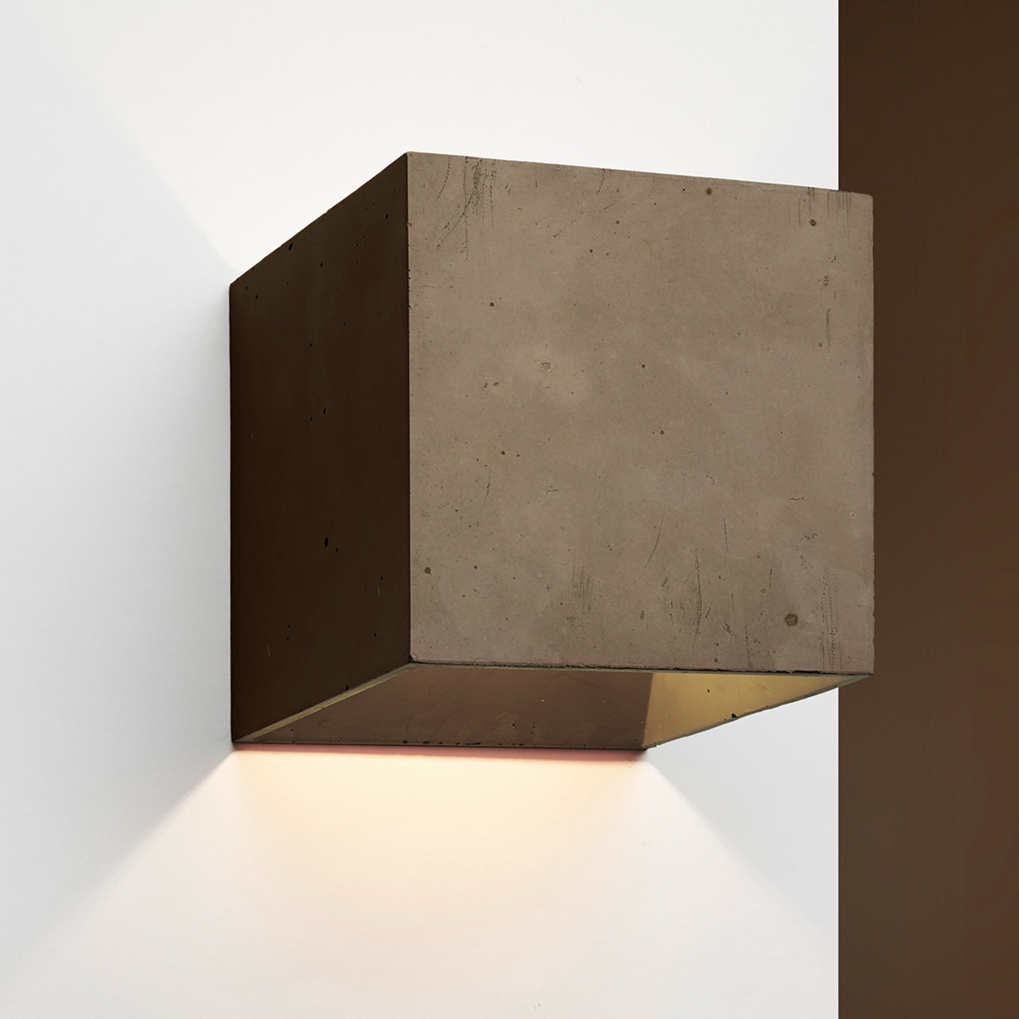 Brown Sconce - Alternative view 1
