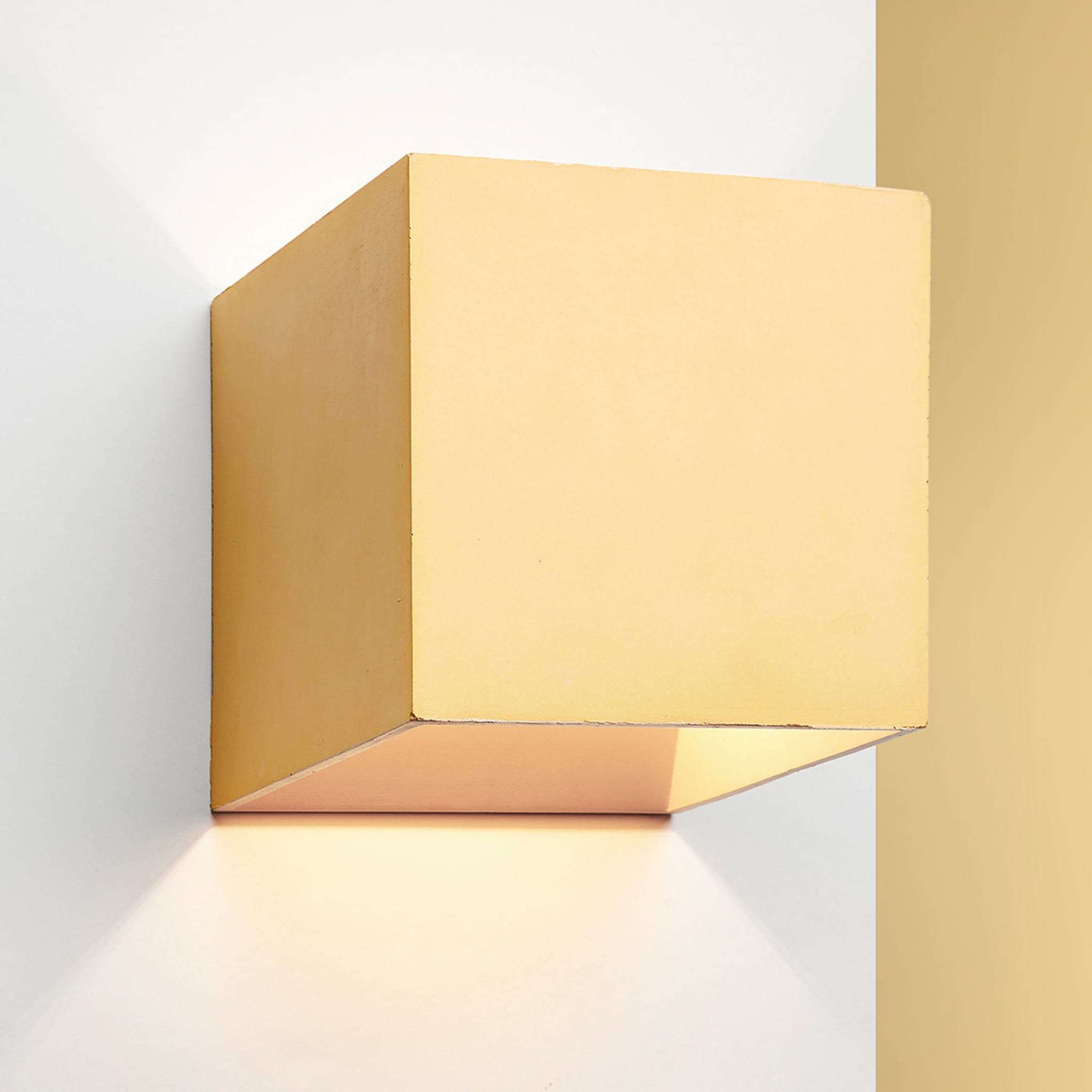 Yellow Sconce - Alternative view 1