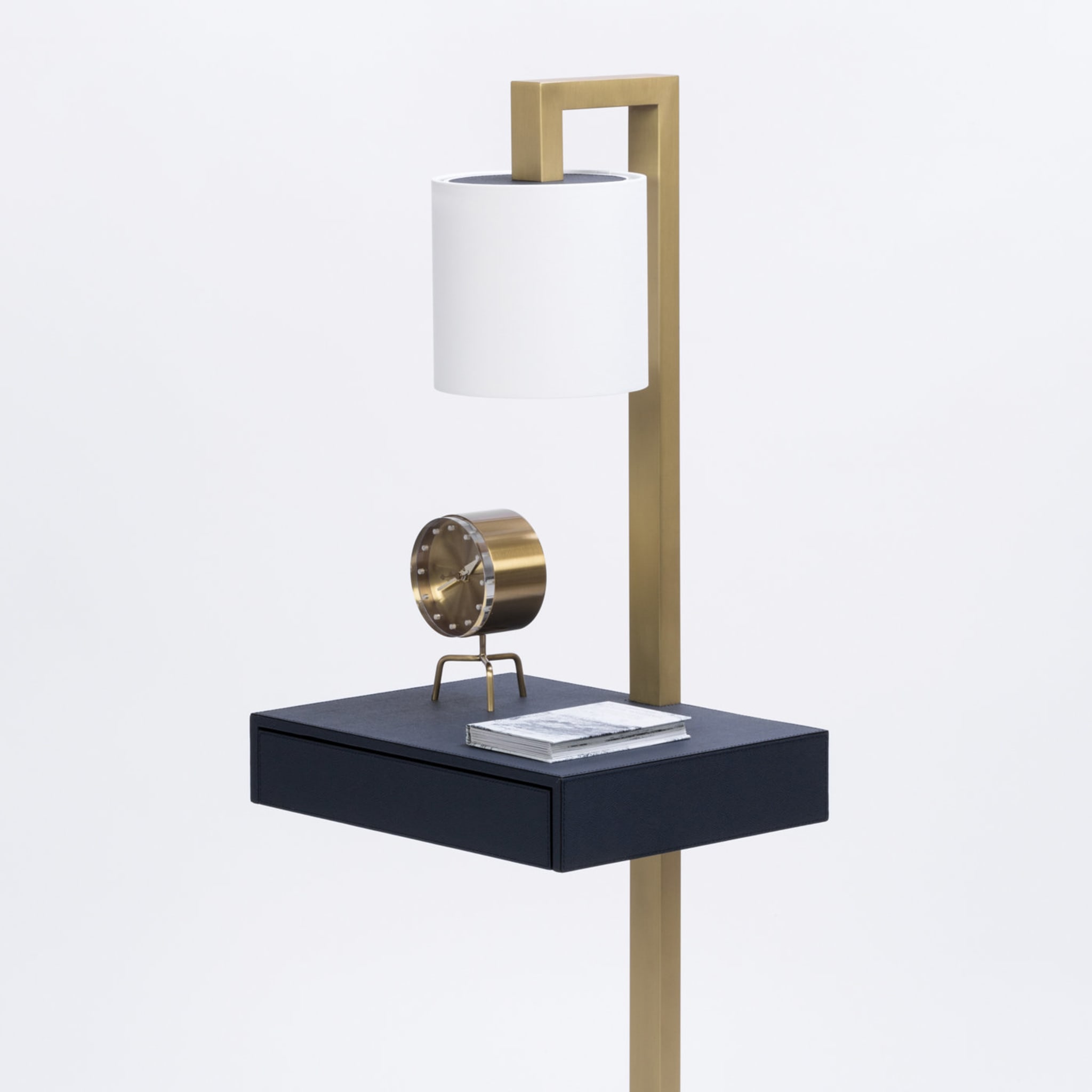 Ernesto Side Table with Lamp - Alternative view 2
