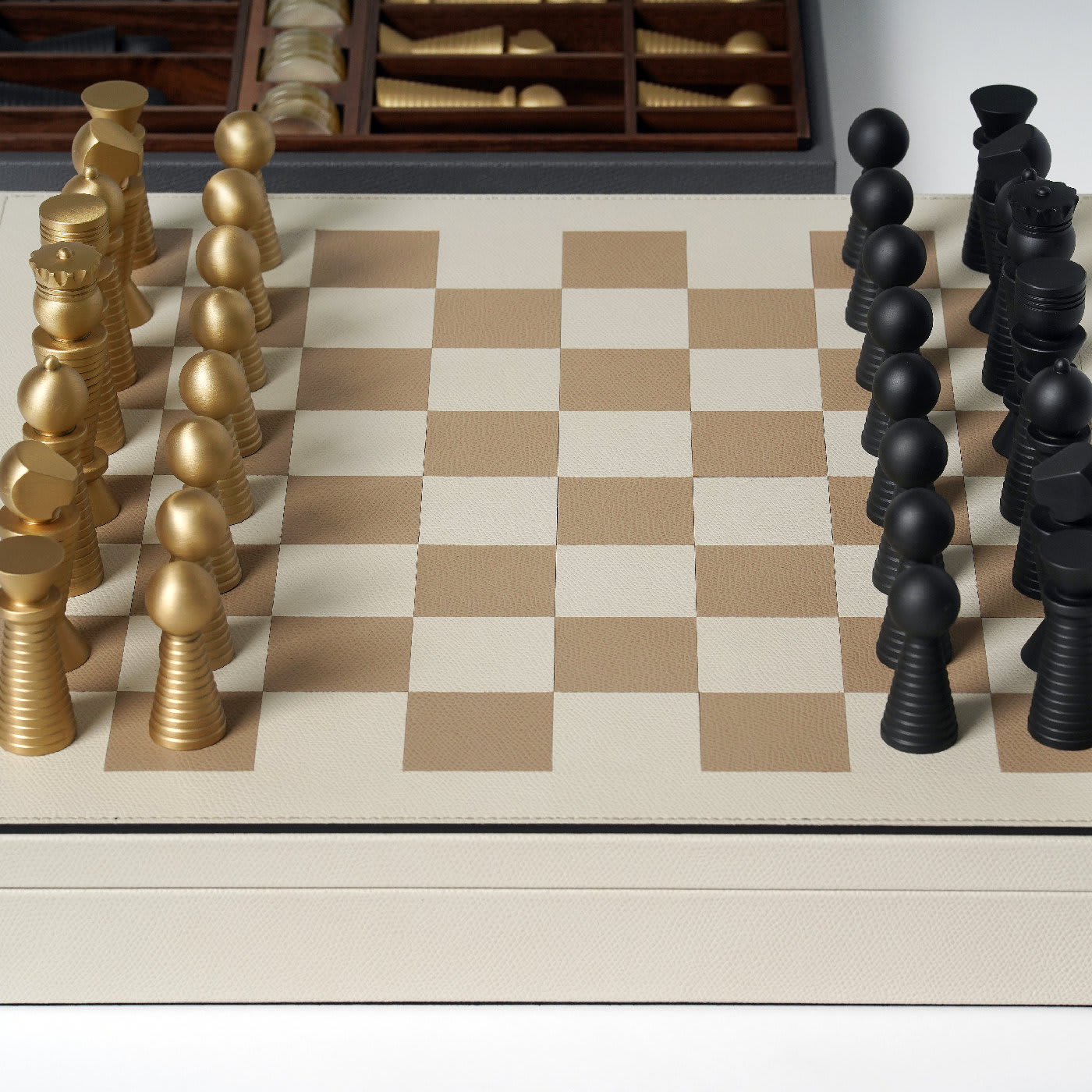 White Leather Chessboard - Pinetti